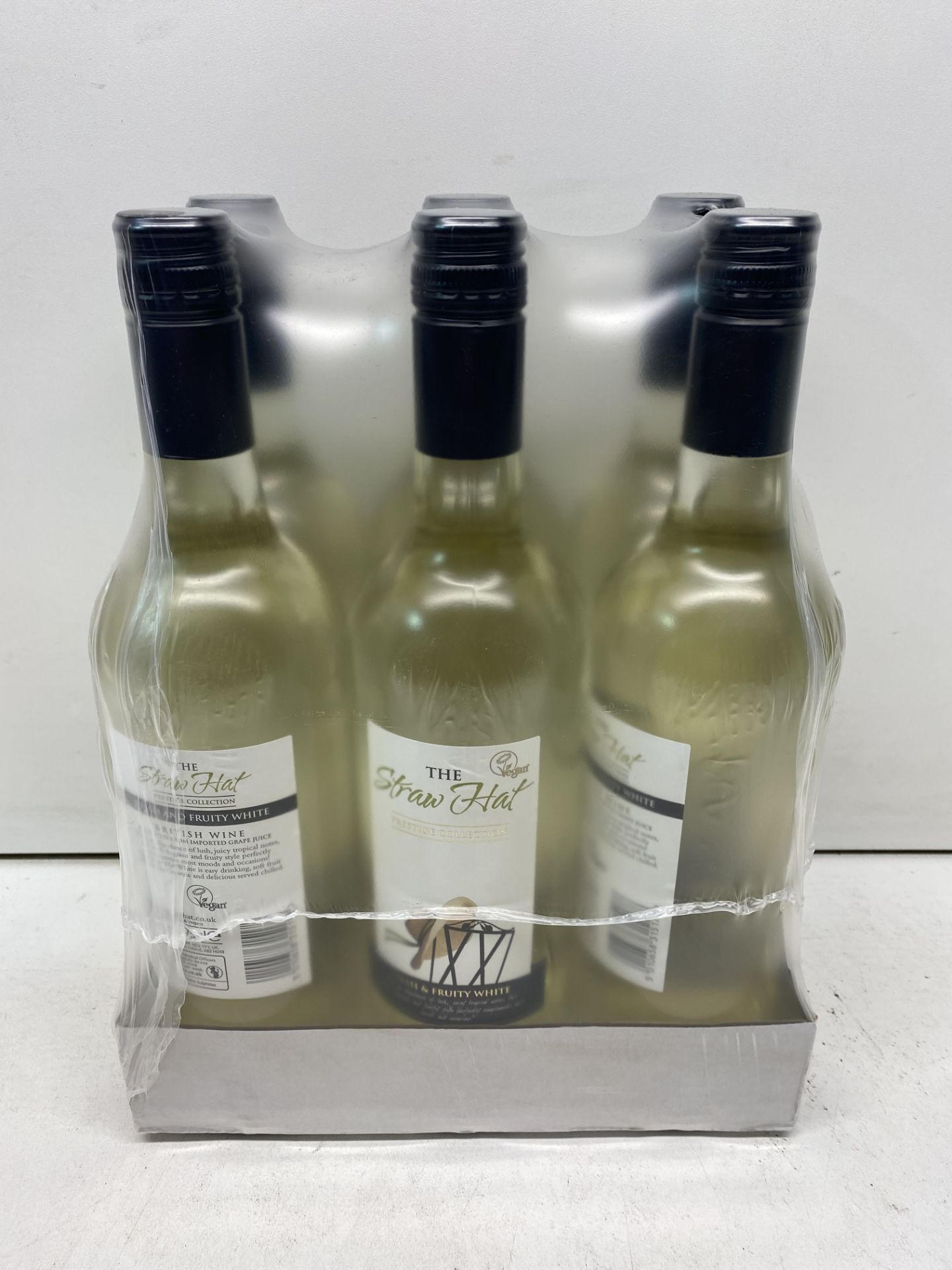 24 x Bottles Of The Straw Hat White Wine - Image 2 of 3