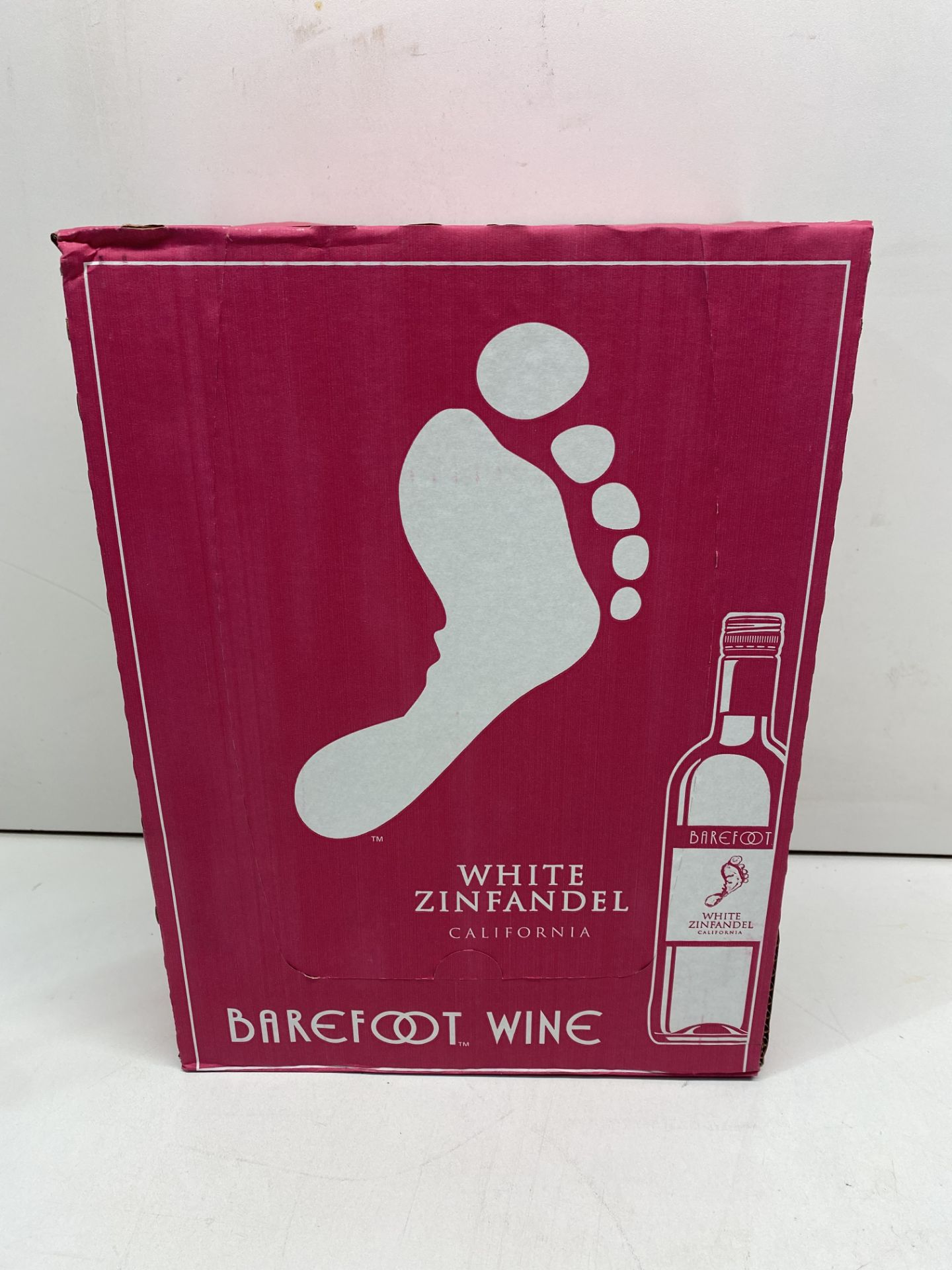 12 x Bottles Of Barefoot Rose Wine - See Description - Image 2 of 5