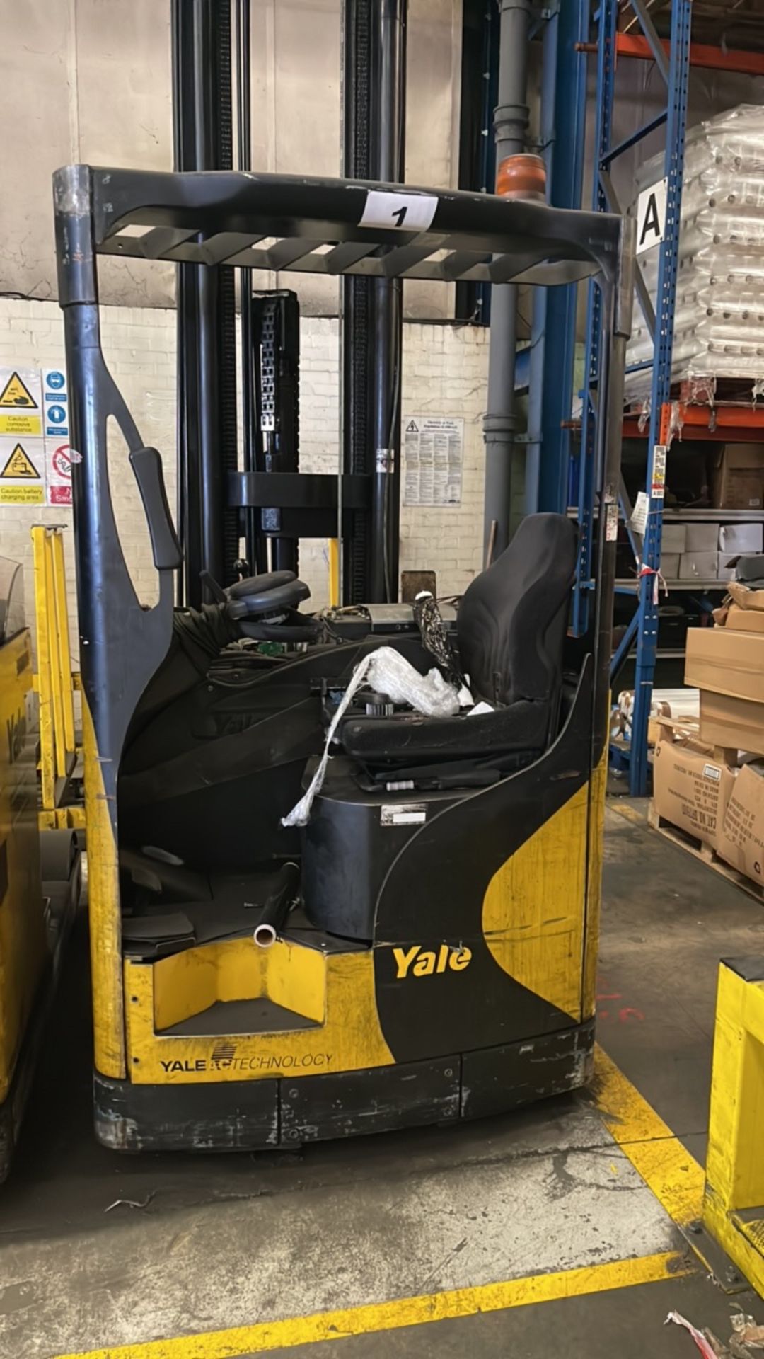 Yale MR16H Reach Forklift Truck | YOM: 2009 | SPARES & REPAIRS