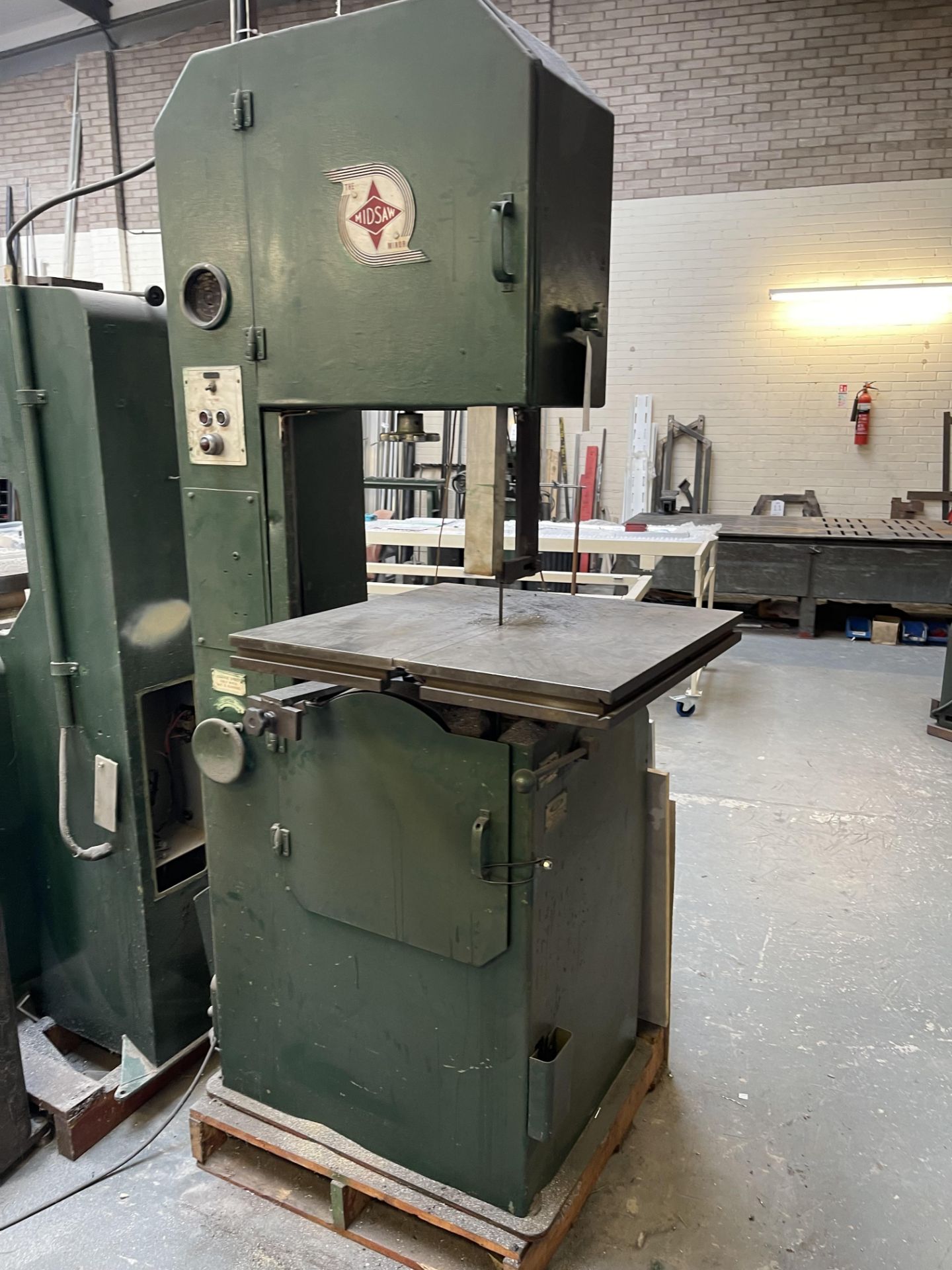 Midsaw Vertical Bandsaw