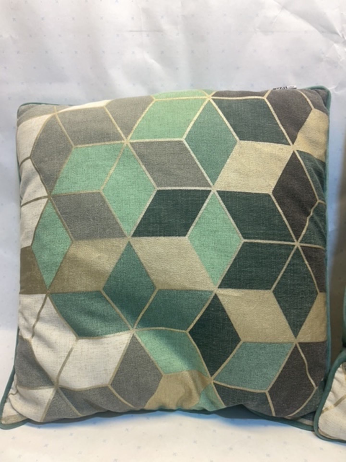 2 X Green Cushions with Geometric Pattern on Front - Image 2 of 3