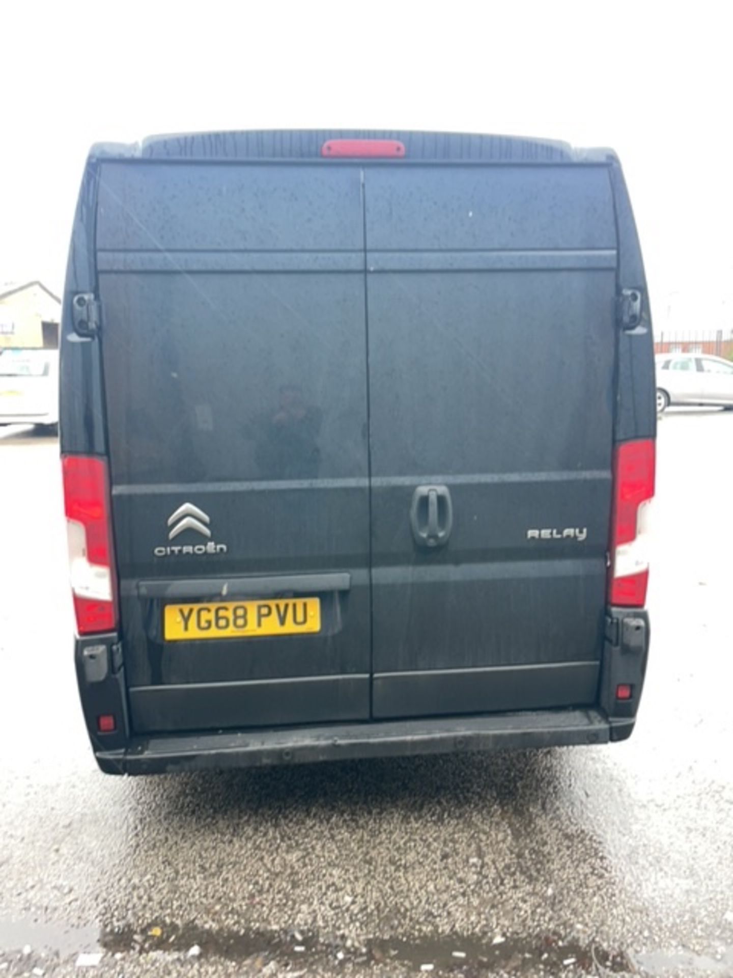 Black Citroen Relay 35 L3H2 | Reg: YG68 PVU | Mileage: 51,798 - Image 5 of 13