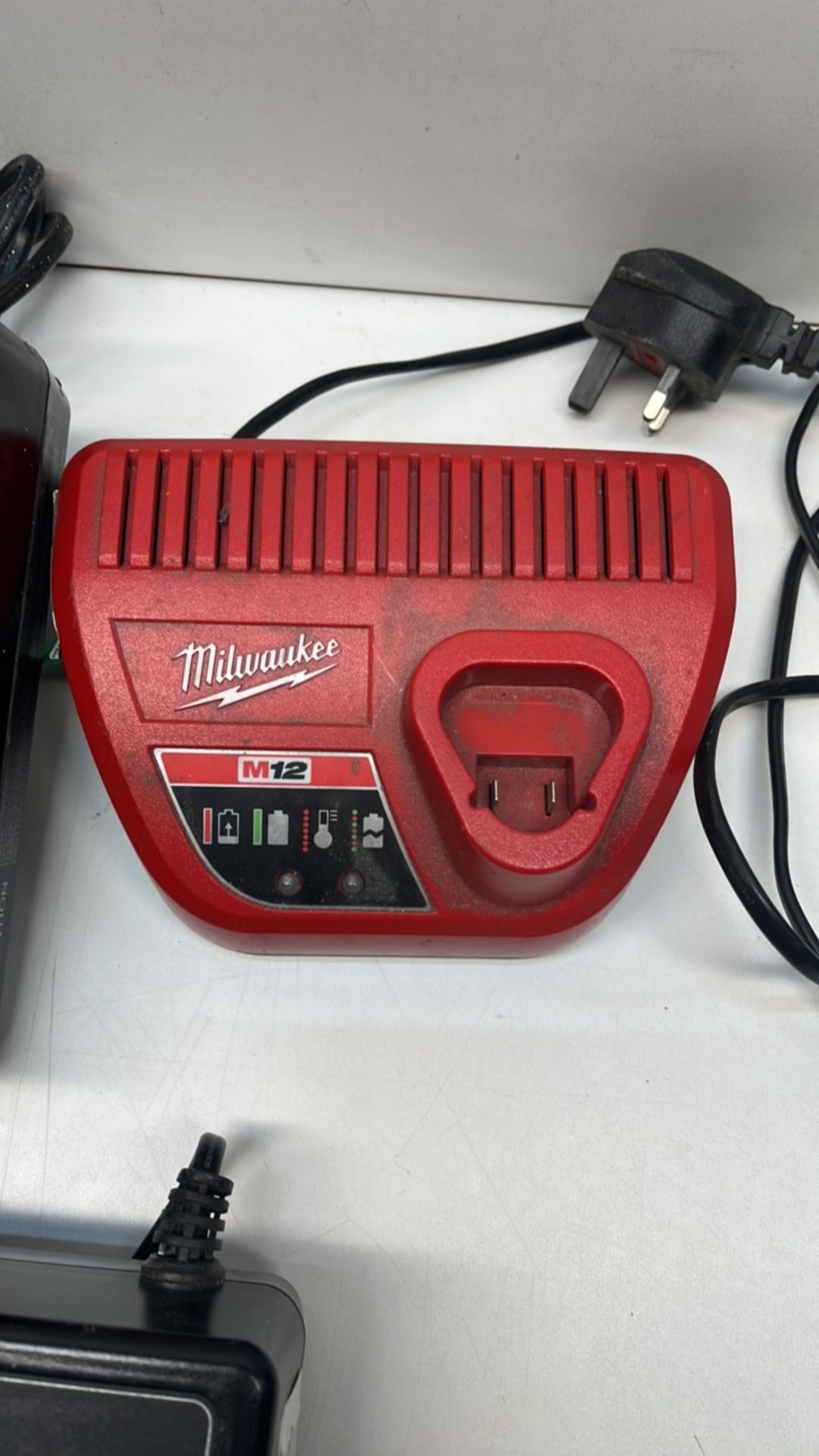 3 x Various Battery Chargers *As Pictured* - Image 2 of 4