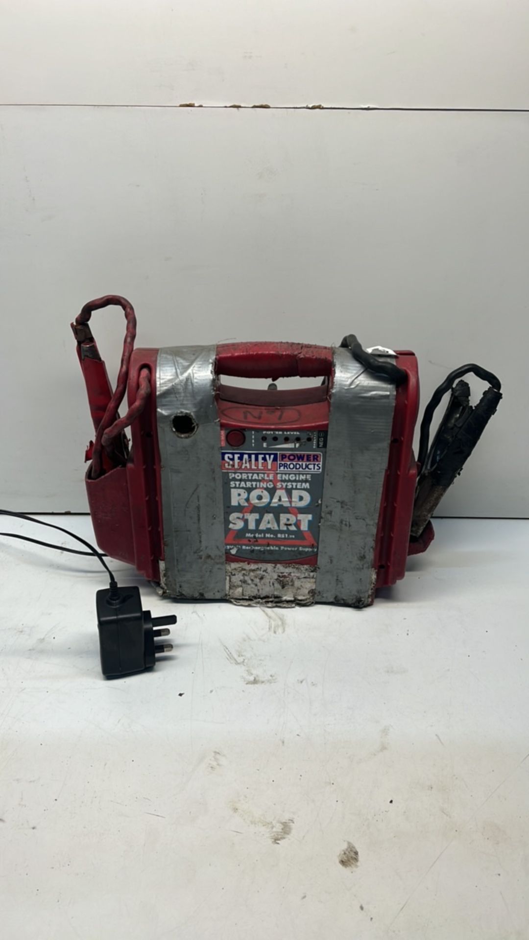 Sealey RS1.V4 12V Rechargeable Power Supply