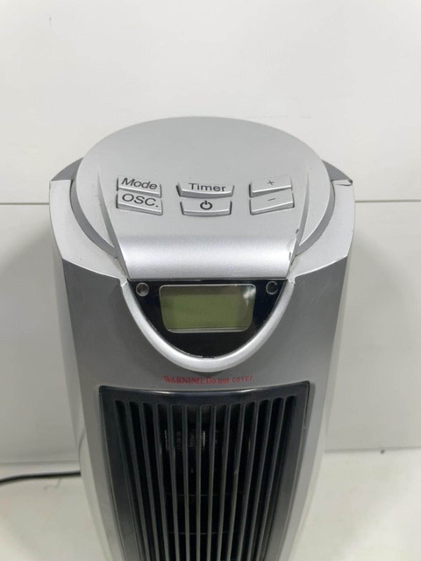 3 X Challenge KPT-2000B 2kW Ceramic Tower Heater - Silver - Image 2 of 4