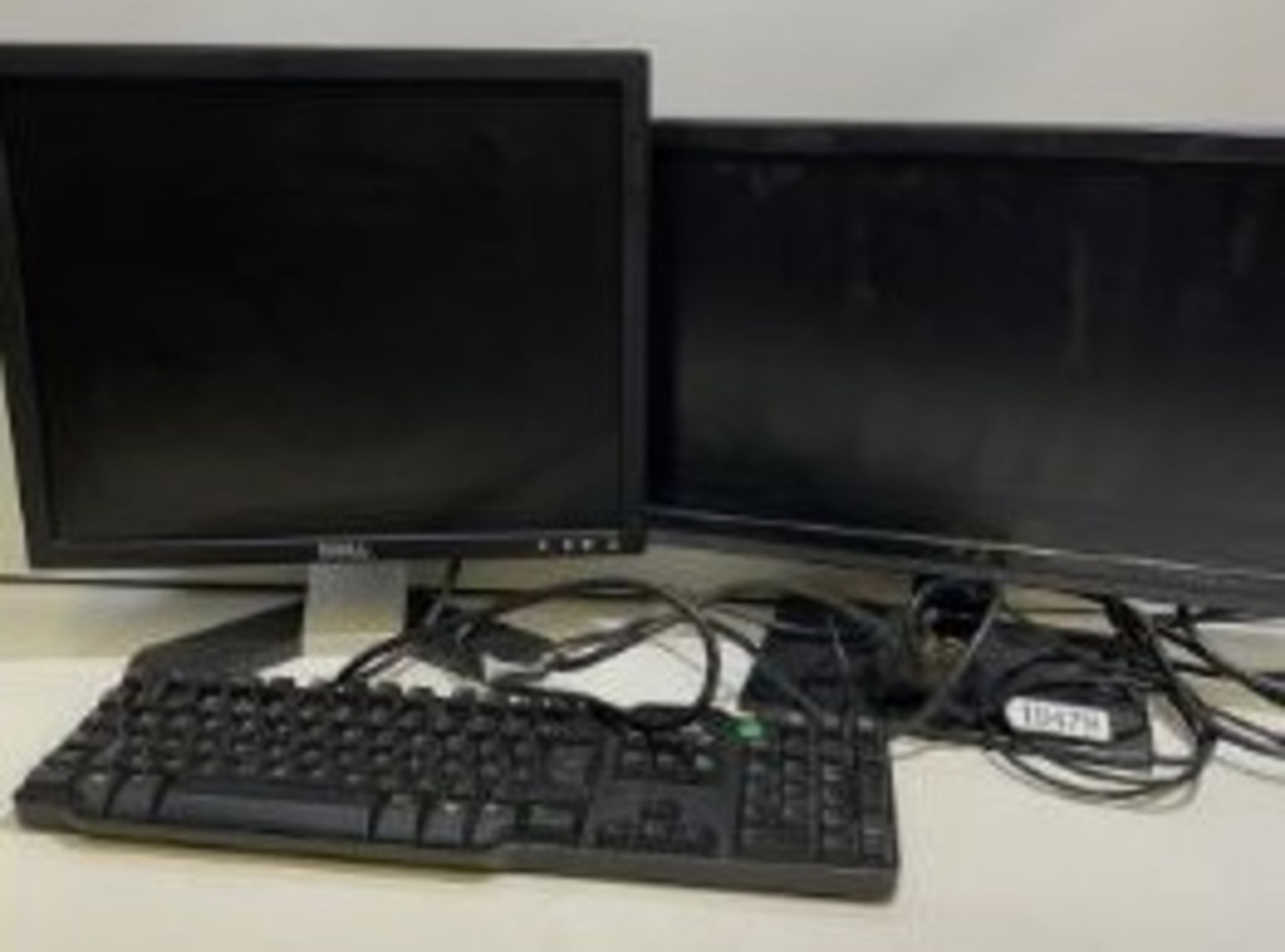 2 x Flatscreen Monitors | Wired Keyboard