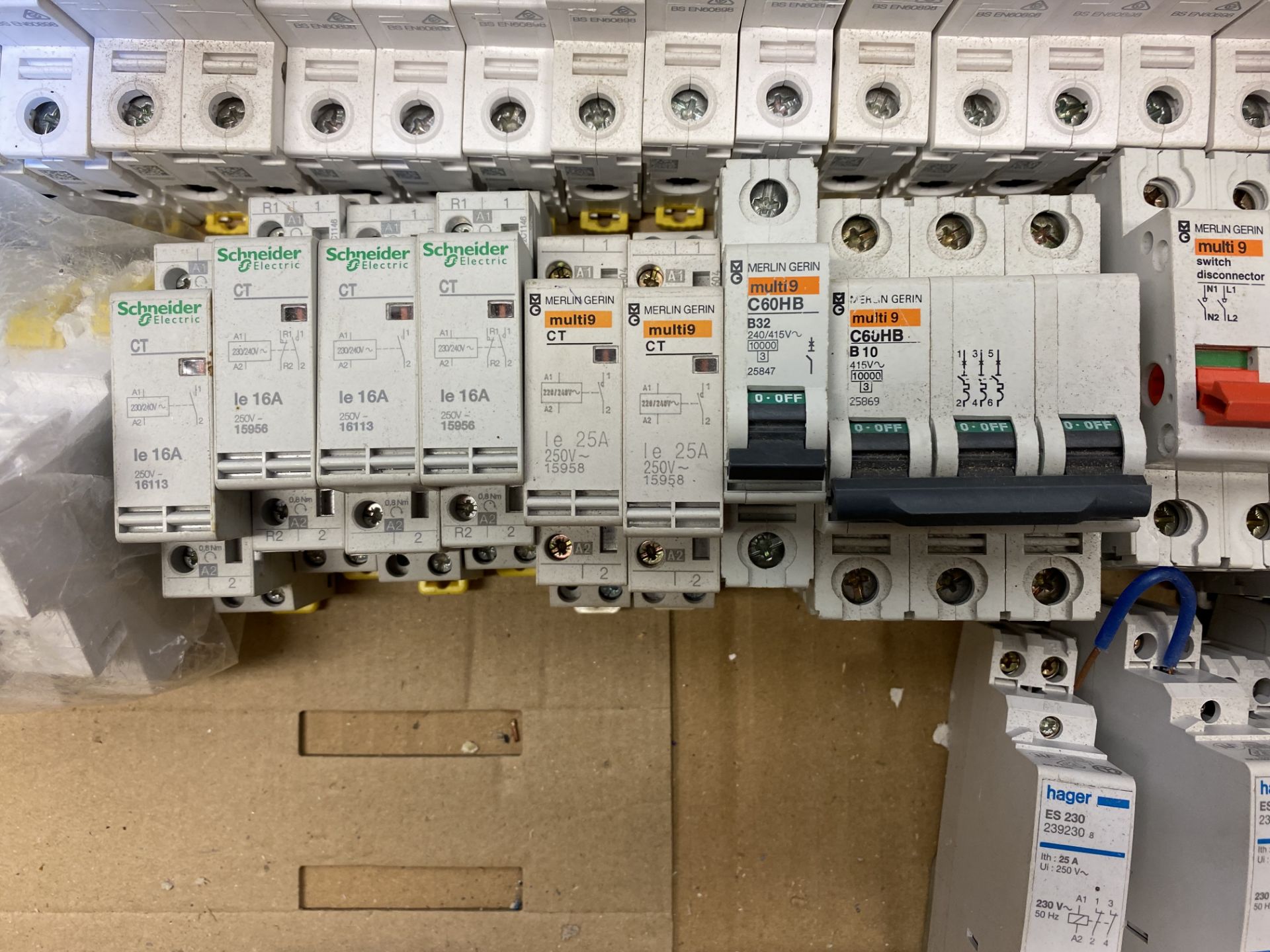 Quantity Of Various Schneider Electric, Merlin Gerin & Hager Mini Circuit Breakers - See Photos - Image 3 of 4