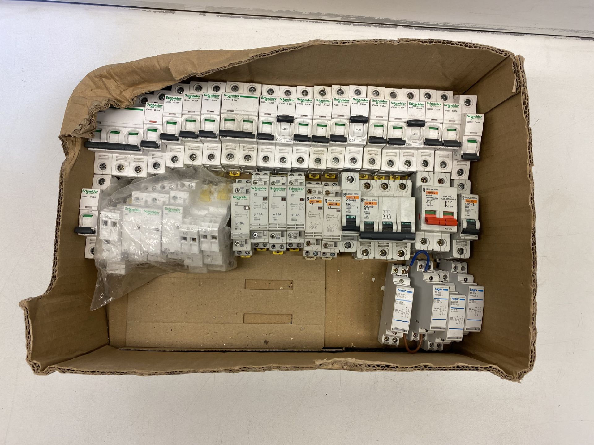 Quantity Of Various Schneider Electric, Merlin Gerin & Hager Mini Circuit Breakers - See Photos