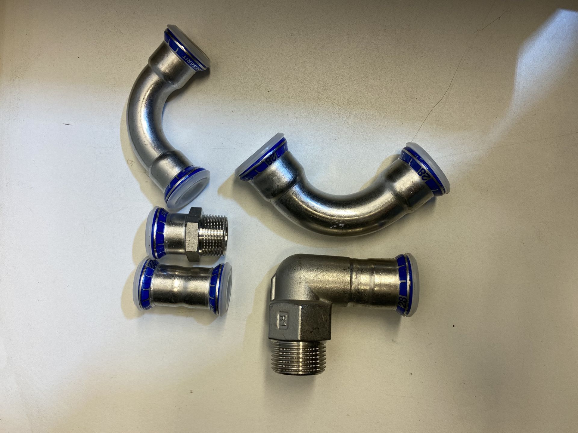 Quantity Of Various Stainless Steel & Copper Pipe Fittings As Seen In Photos - Image 2 of 3