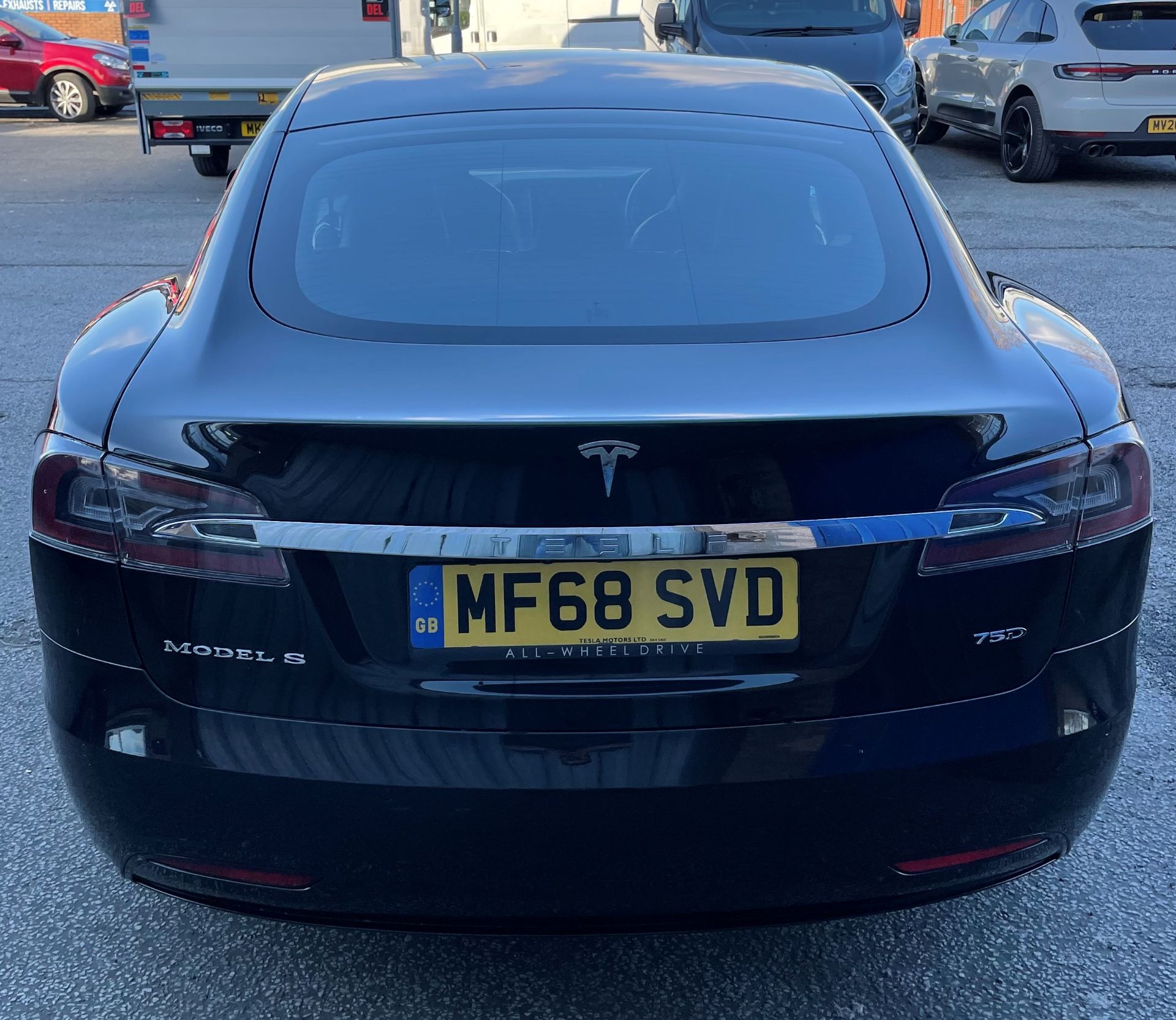 Black Tesla Model S 75D | Reg: MF68 SVD | Mileage: 39,056 - Image 5 of 16