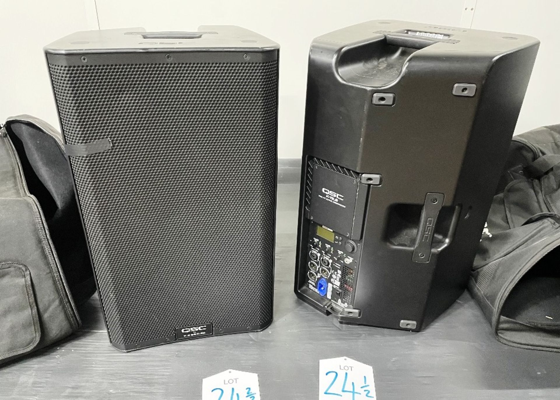 2 x QSC K12.2 2KW 75 Active Loudspeakers w/ Carry Cases - Image 3 of 9