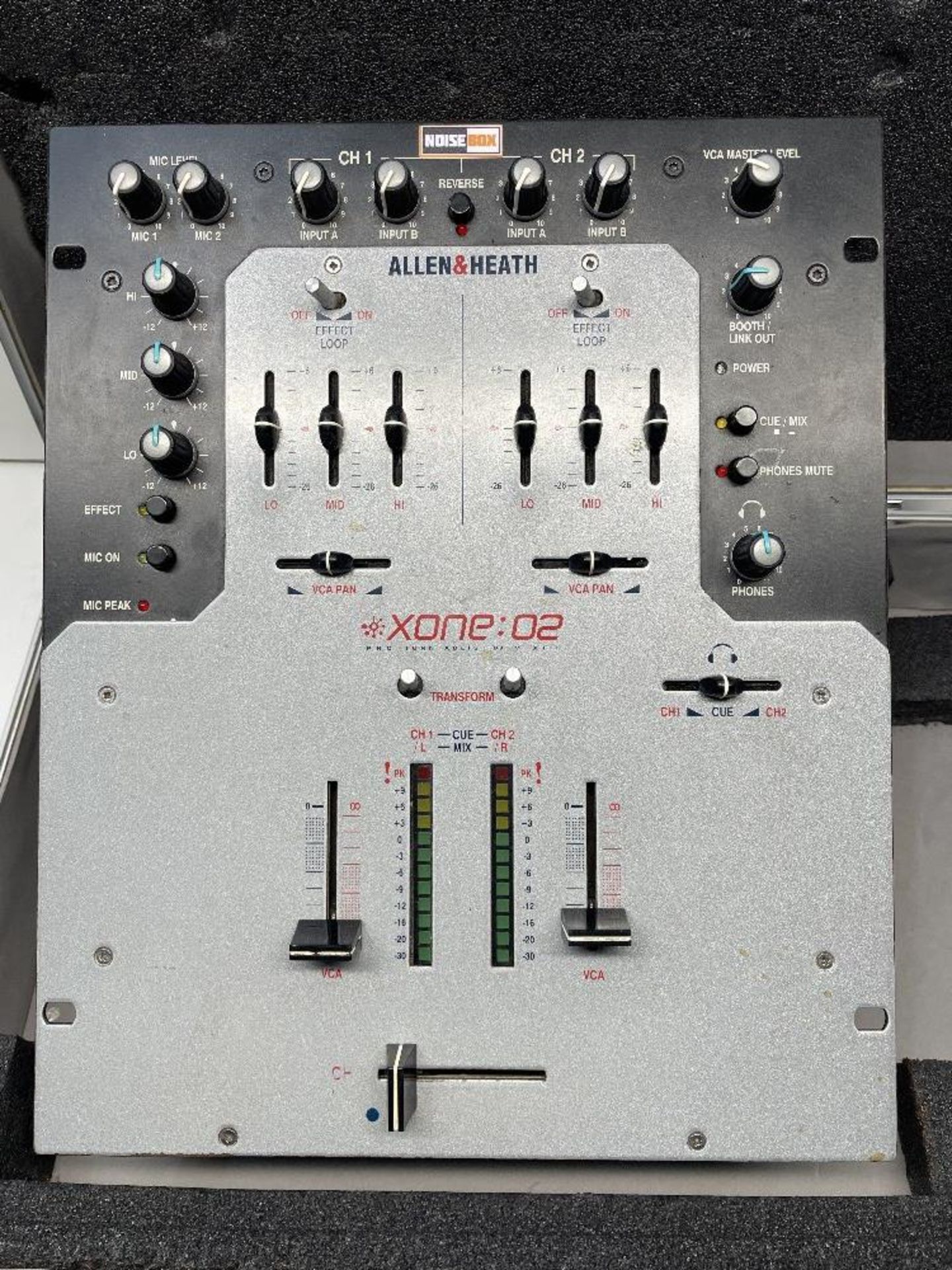 Allen & Heath Xone 02 2 Channel Mixer w/ Carry Case - Image 3 of 5