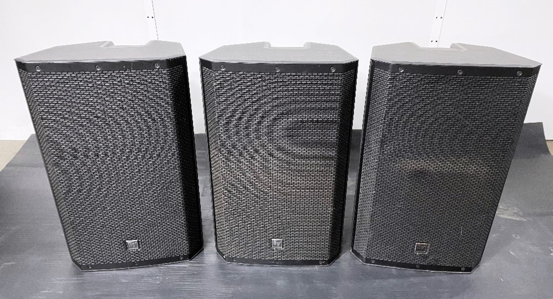 3 x Electro-Voice ZLX-15P Powered PA Loudspeakers w/ Protective Covers - Image 2 of 4