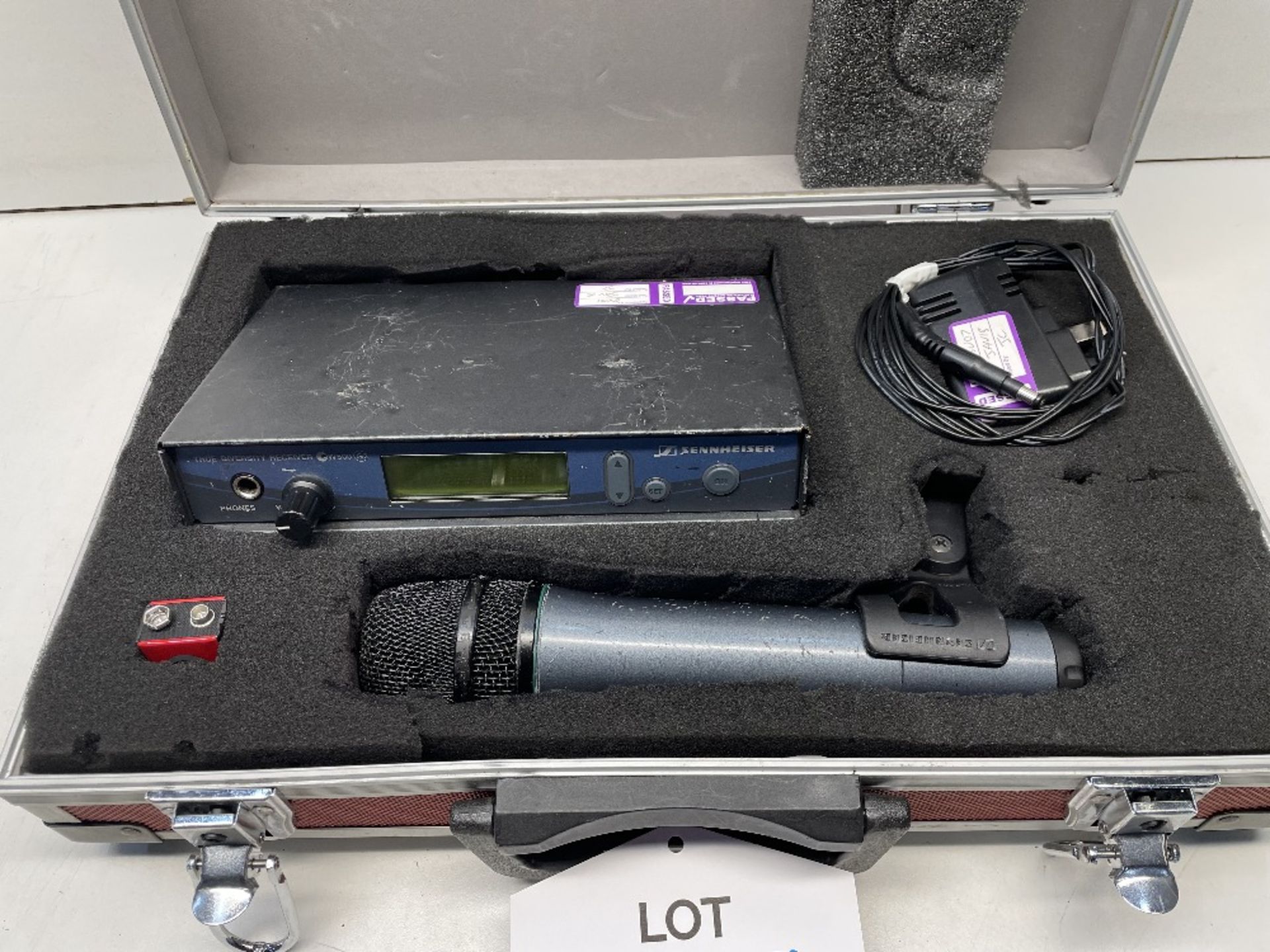 Sennheiser EW 100 Wireless Microphone w/ EW 500 Receiver, Carry Case & Power Adapter - Image 2 of 6