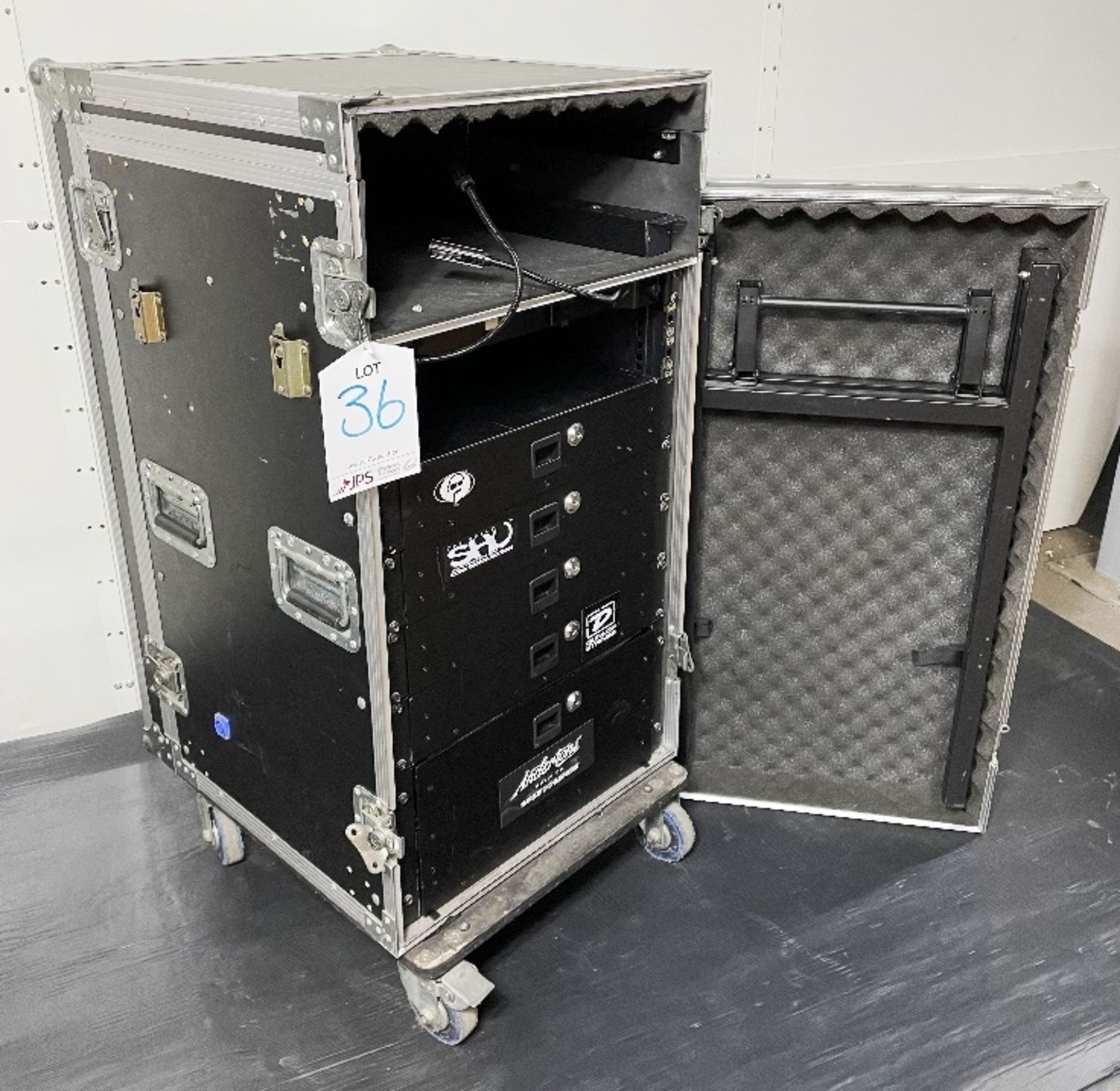 Mobile Customised Flight Case w/ Internal Mounting Frame, 5 x Drawer Units, Desk End Panels - Image 2 of 9