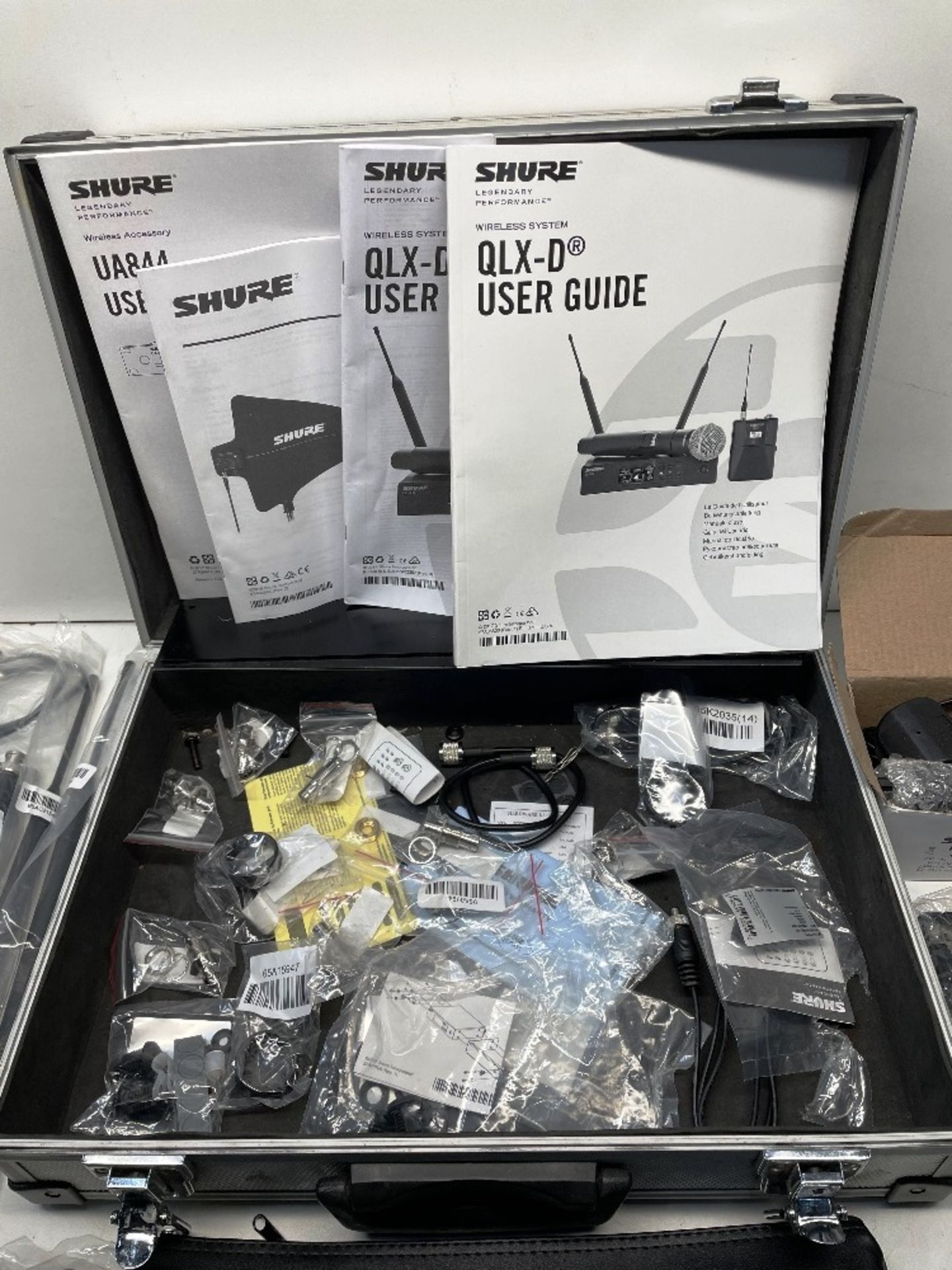 Shure QLXD Kit w/ 4 x Receivers, Microphones, Antenna Distro, Belt pack Transmitters, Antennas & Acc - Image 21 of 26