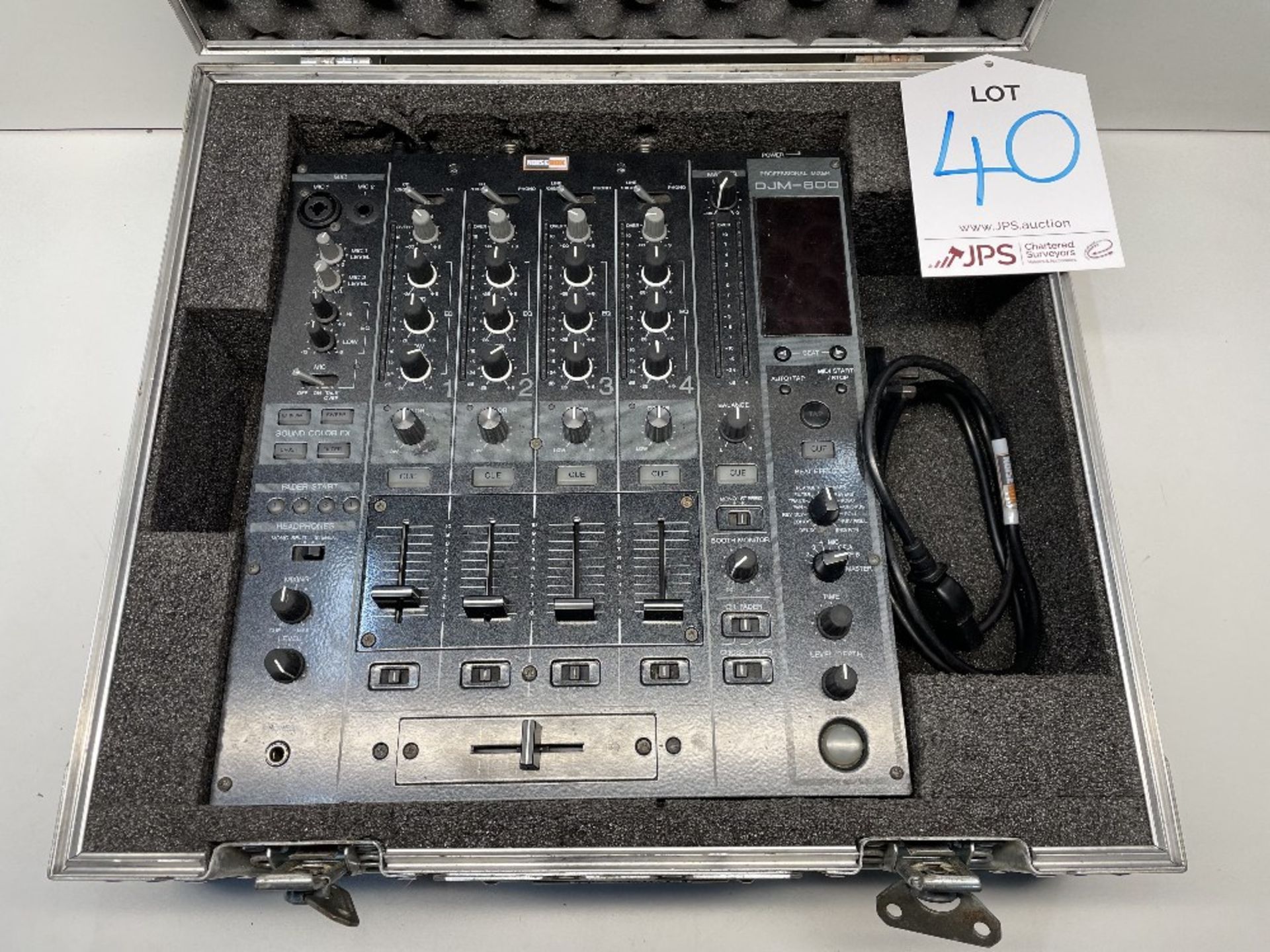Pioneer DJM-800 4 Channel Digital Mixer w/ Flight Case