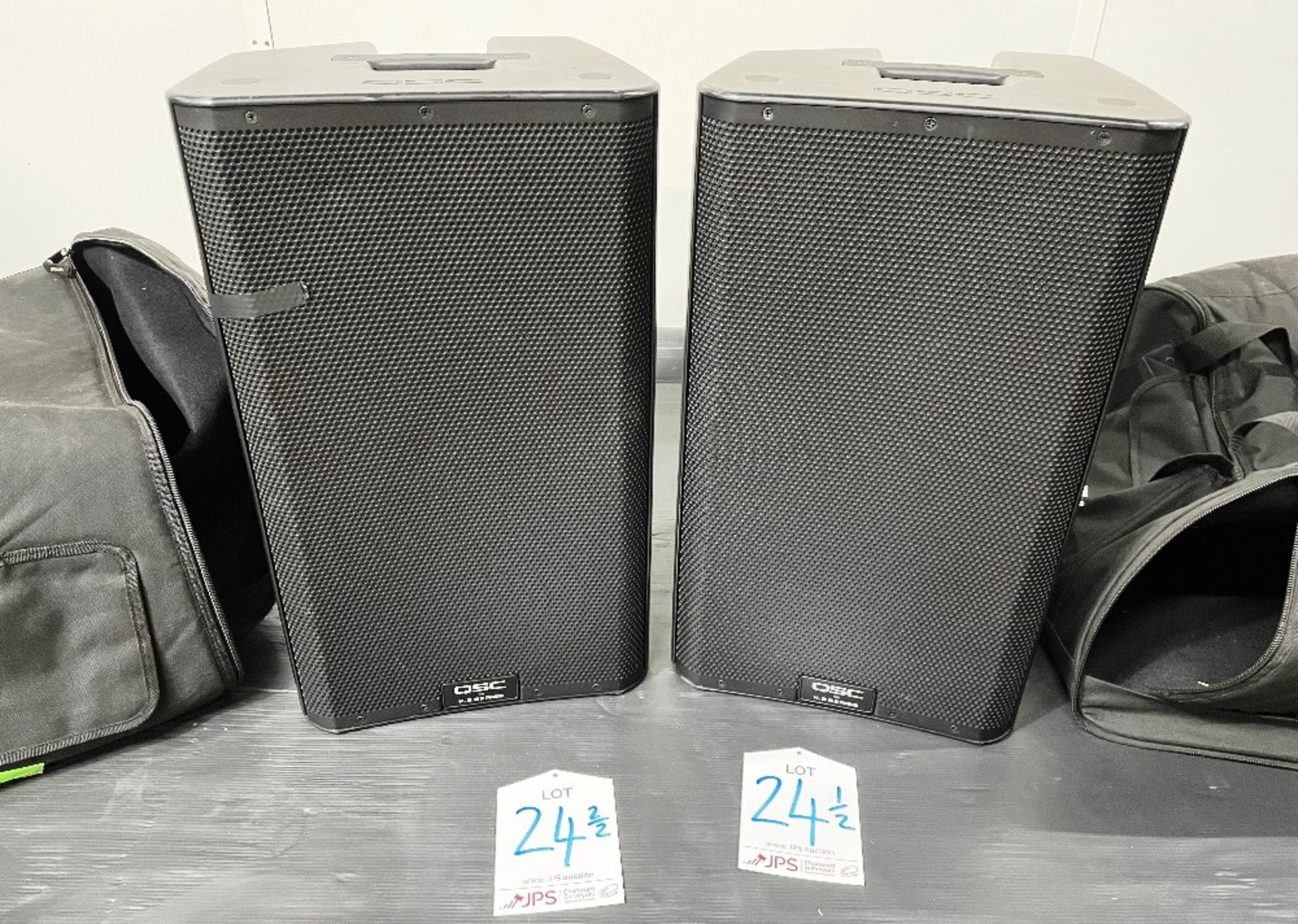 2 x QSC K12.2 2KW 75 Active Loudspeakers w/ Carry Cases