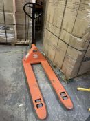 Hand Hydraulic Pallet Truck | 2000kg