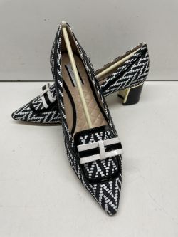 DESIGNER SHOE SALE | Lucy Choi Collection | New and Used Lots | Selection of Shoes, Sandals and Boots | Closes 05 April 2022