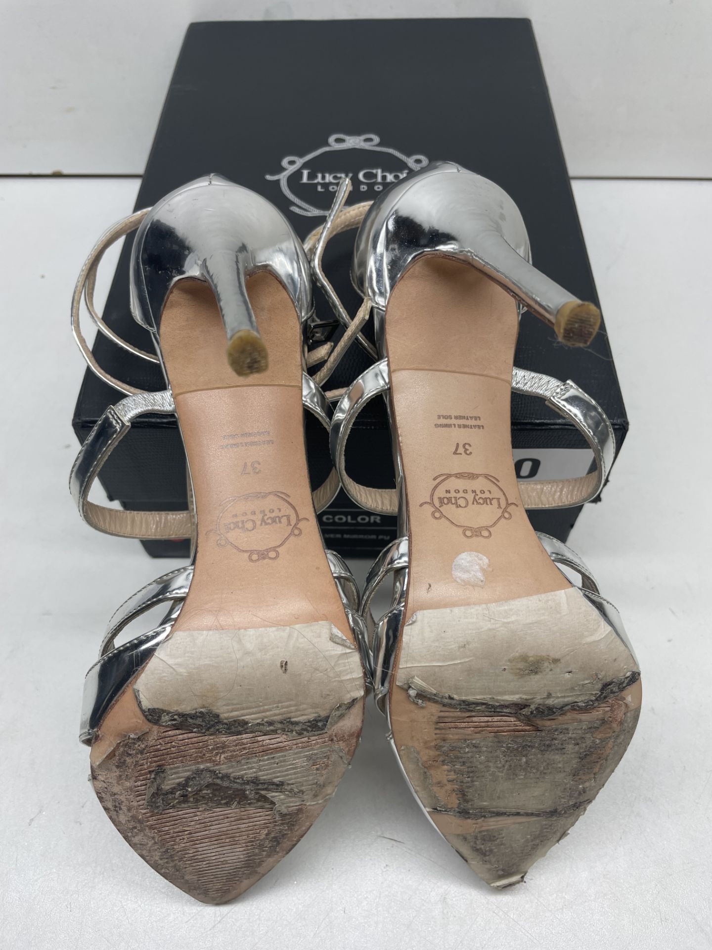 Ex-Display Lucy Choi Leather T-Bar Sandals | Eur 37 - Image 3 of 4