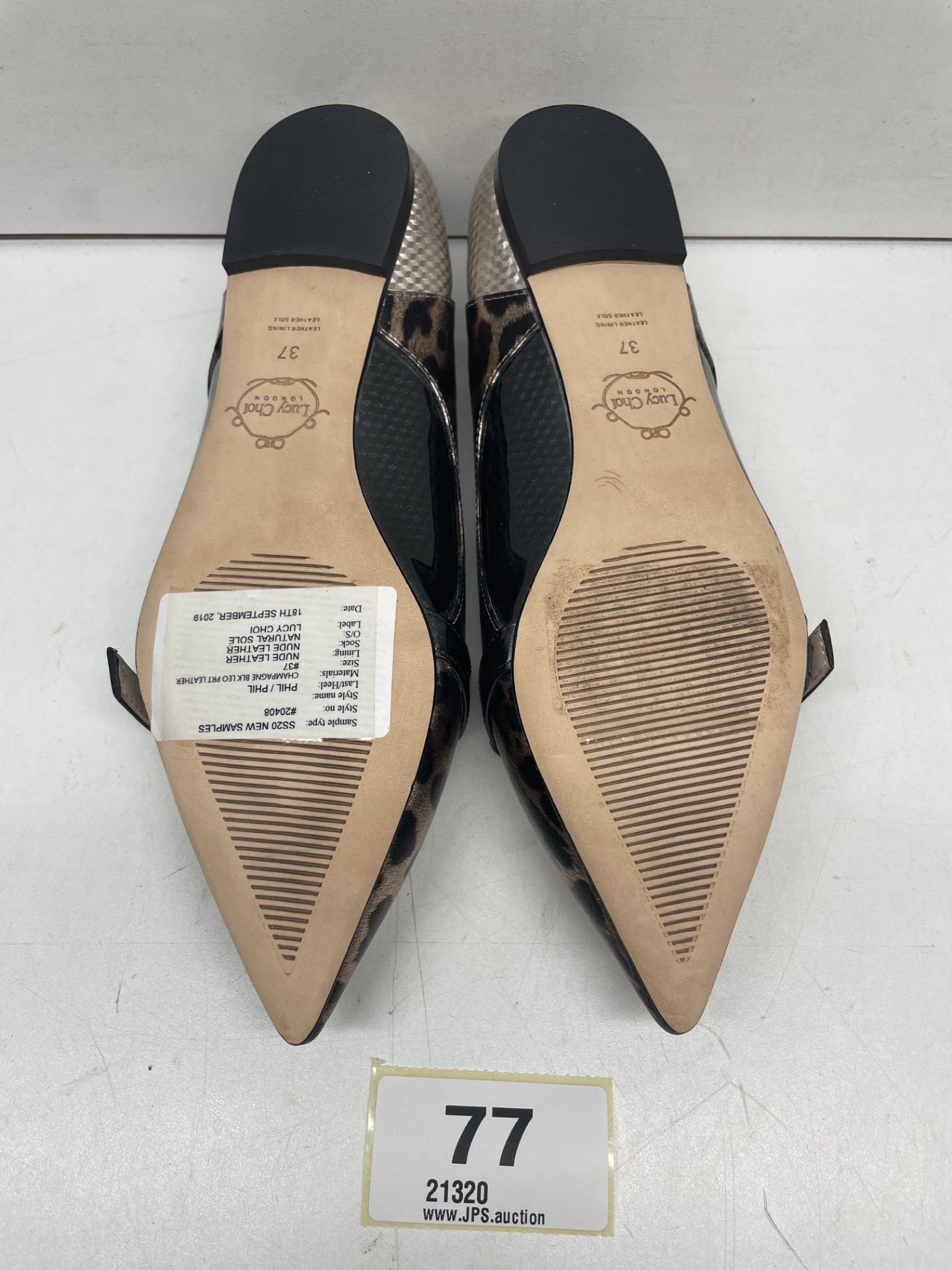 Ex-Display Lucy Choi Flat Leather Court Shoes | Eur 37 - Image 2 of 2