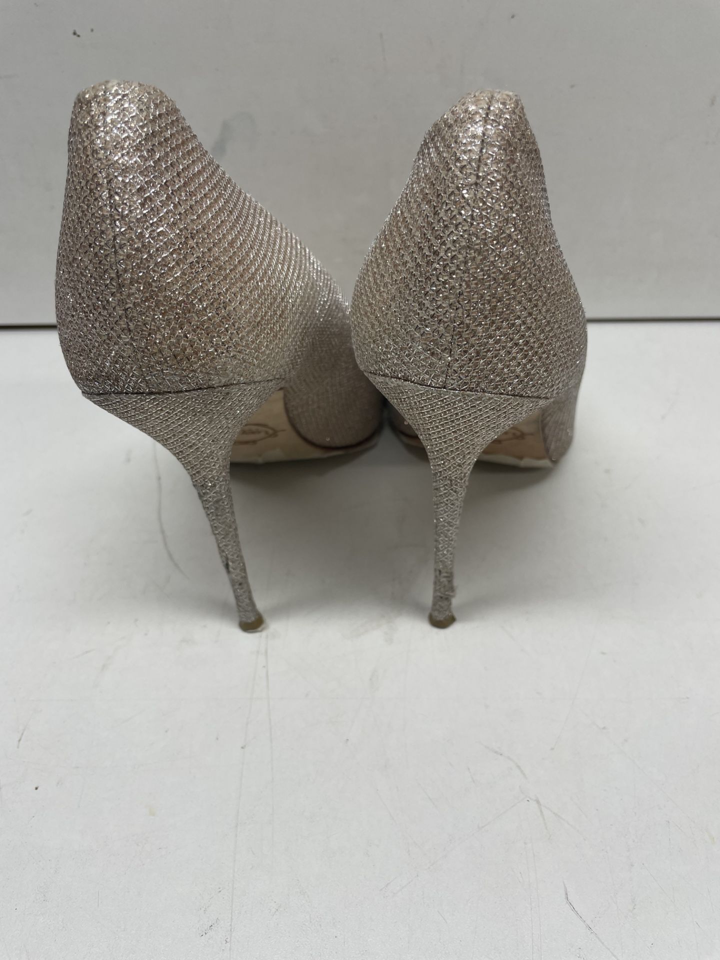 Ex-Display Lucy Choi High Heel Court Shoes | Eur 40 - Image 4 of 7