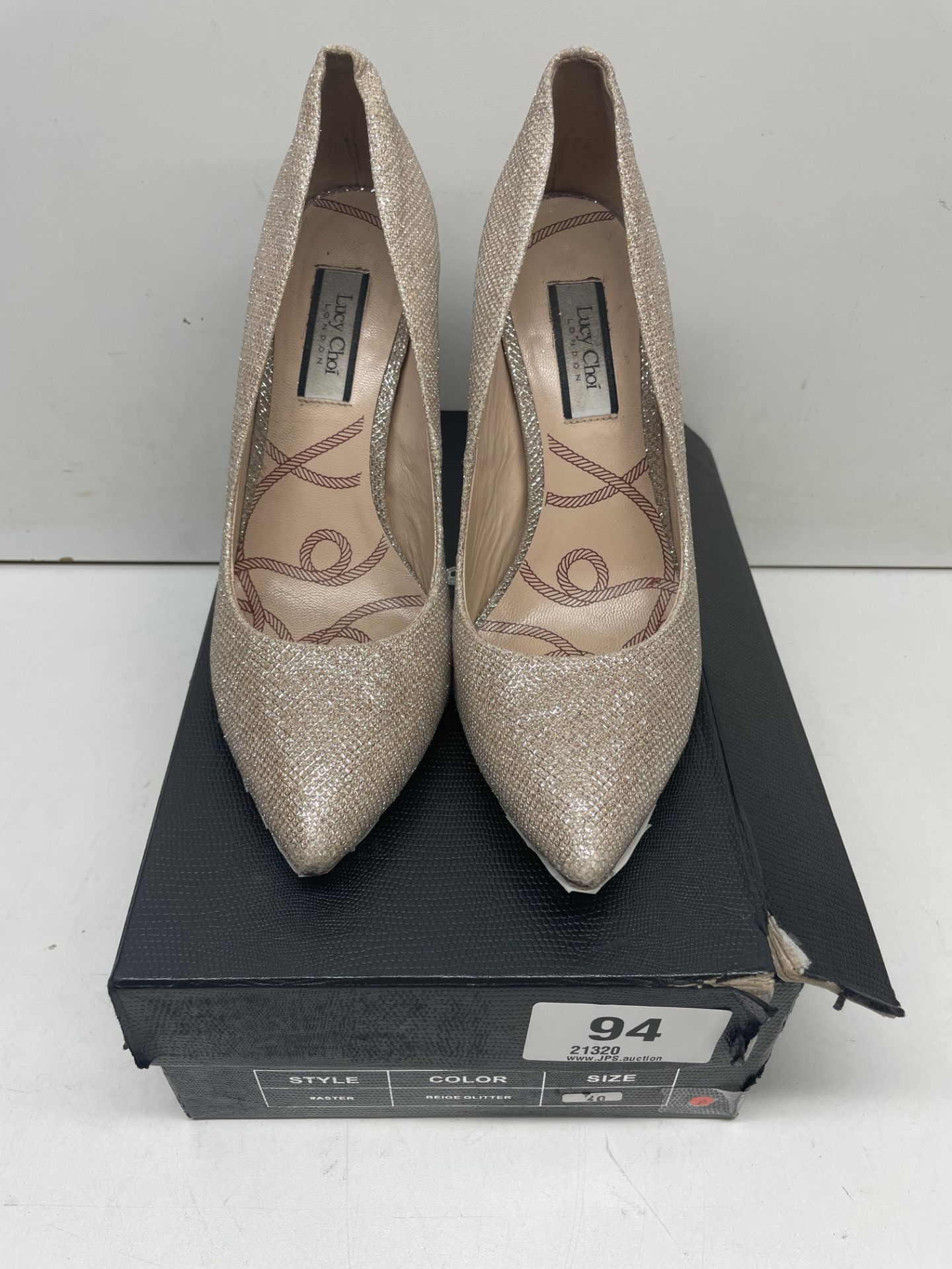 Ex-Display Lucy Choi High Heel Court Shoes | Eur 40 - Image 3 of 7