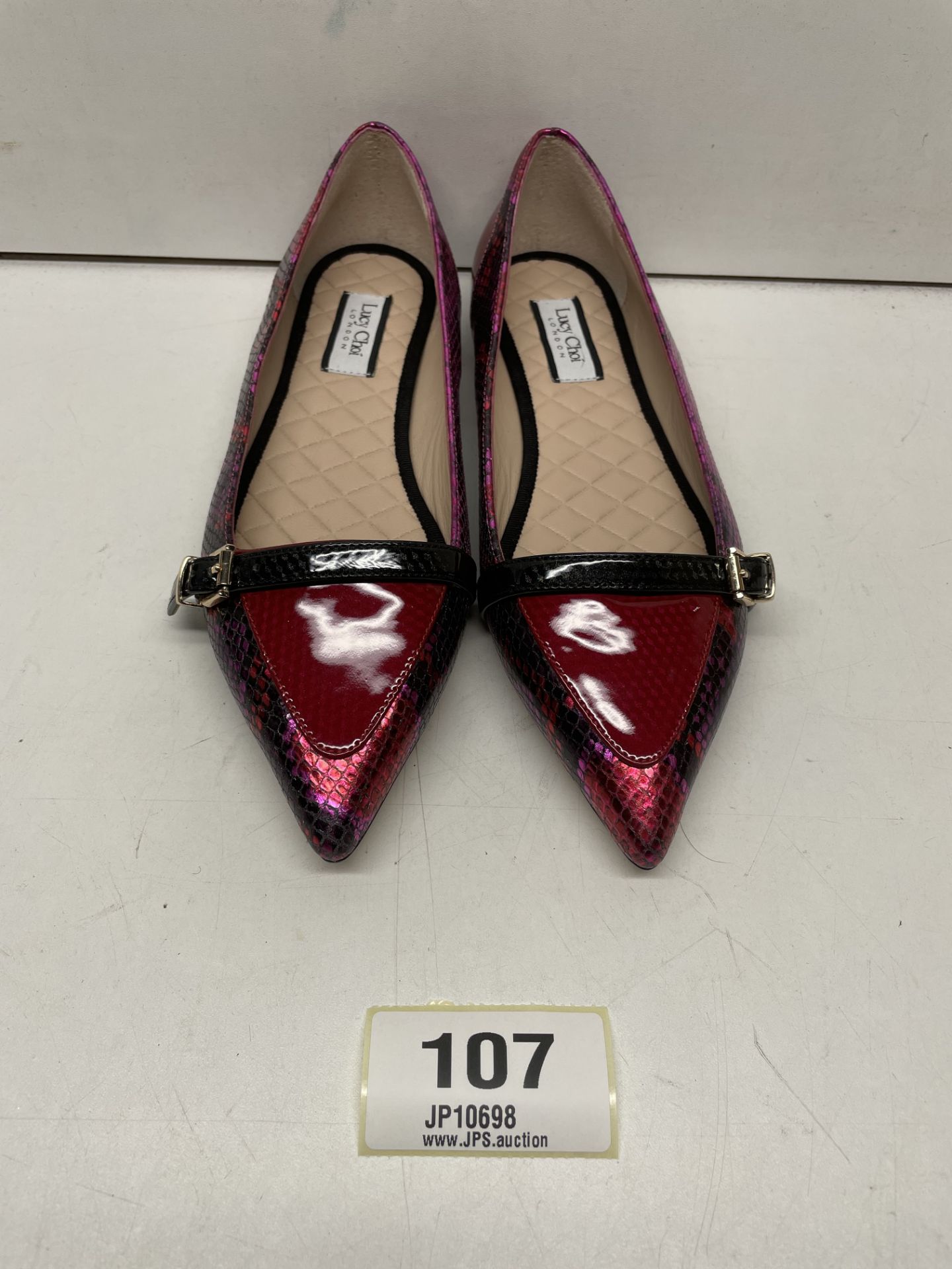 Ex-Display Lucy Choi Low Heel Pumps | Eur 37 - Image 2 of 4