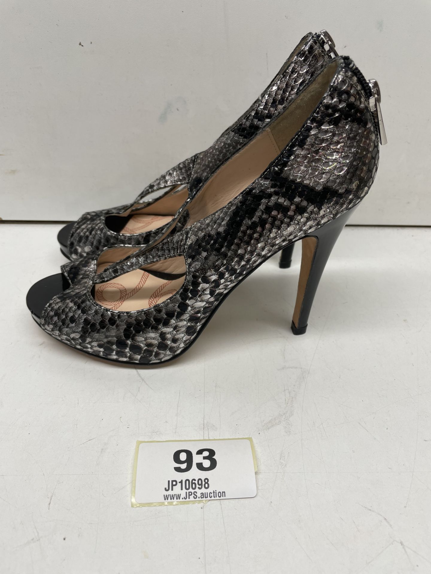 Ex-Display Lucy Choi High Heel Shoes | Eur 37 - Image 2 of 4