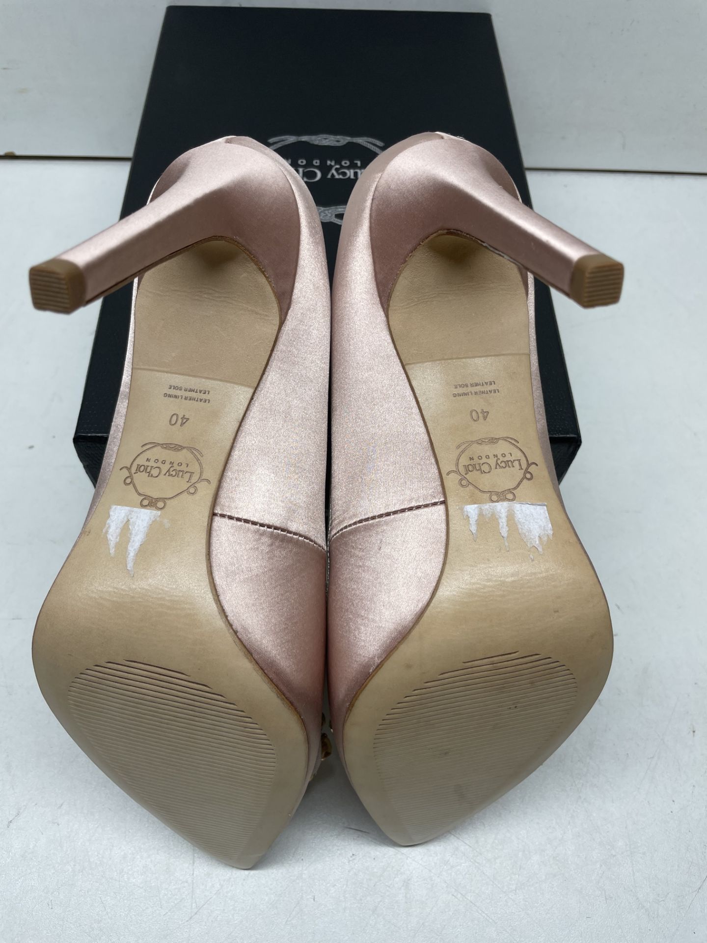 Ex-Display Lucy Choi Satin High Heels | Eur 40 - Image 4 of 5