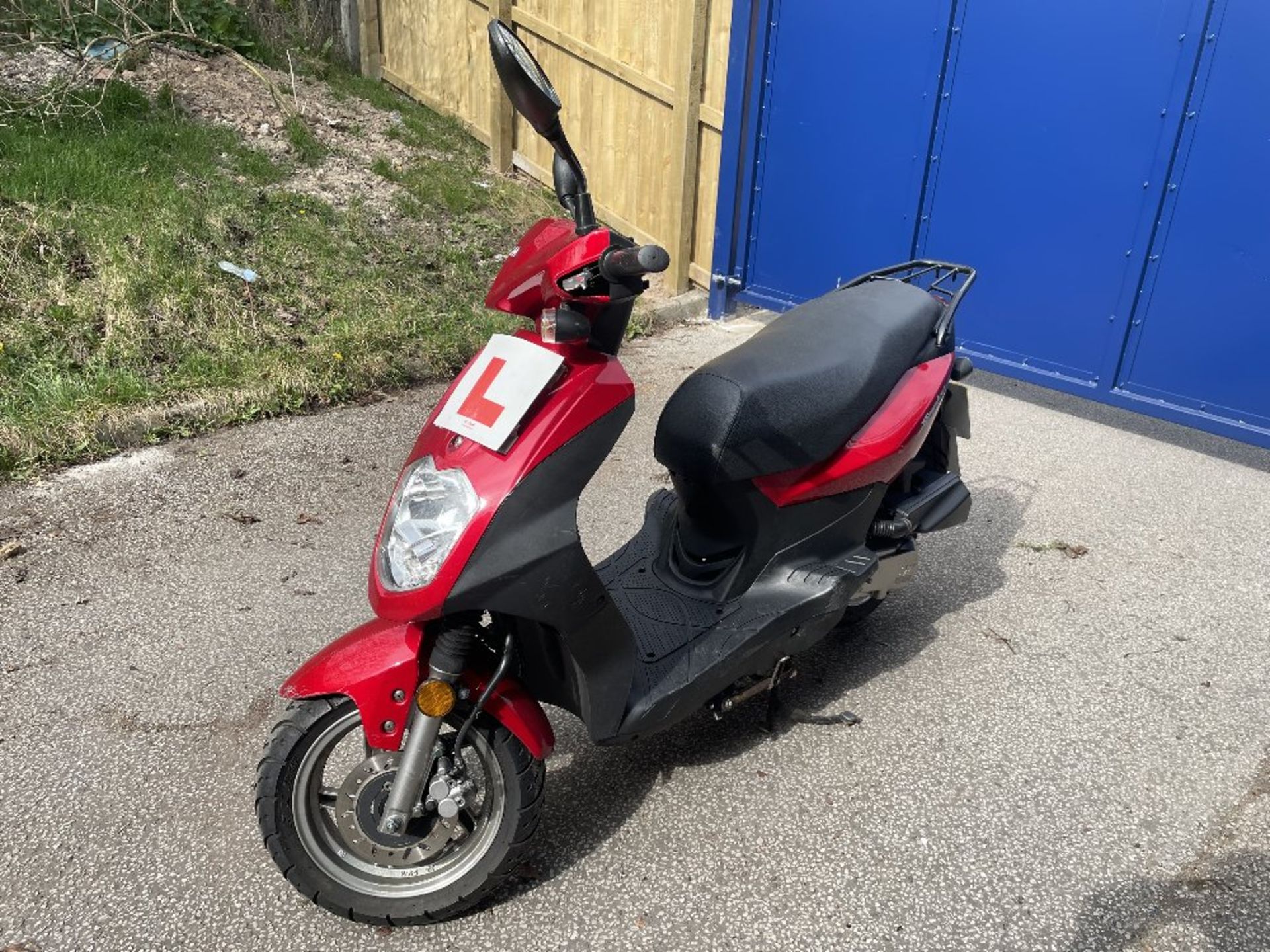 SYM AV05W SYMPLY 50 Petrol Motorcycle | PK16 SYE | 8,033 Miles - Image 3 of 14