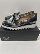 Ex-Display Lucy Choi Platform Loafers | Eur 39