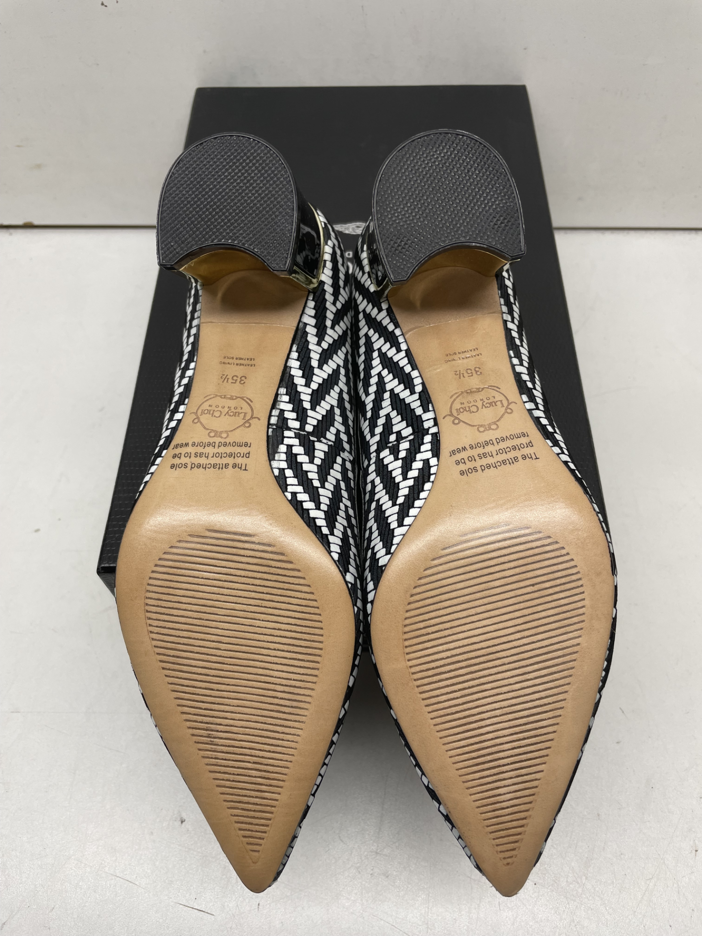 Ex-Display Lucy Choi Mid Heel Court Shoes | Eur 35.5 - Image 3 of 5