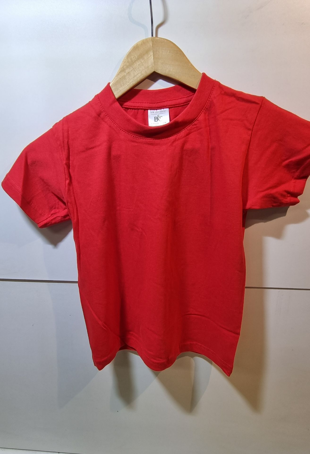 54 x B&C Collection/Fruit Of The Loom Adult/Childrens T Shirts in Various Colours & Sizes - Image 5 of 9