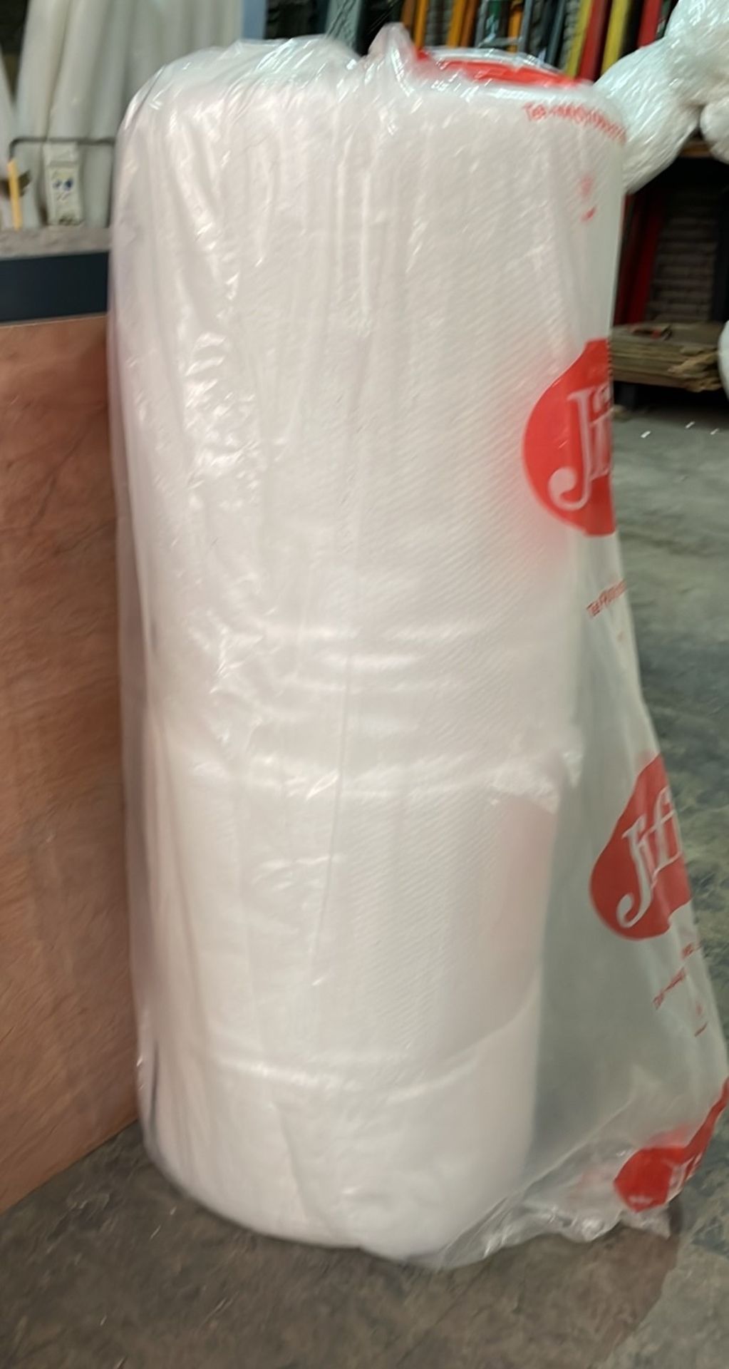 1 x Roll of Bubble Wrap | Each Roll 2 x 750mm x 100mtr - Image 2 of 3