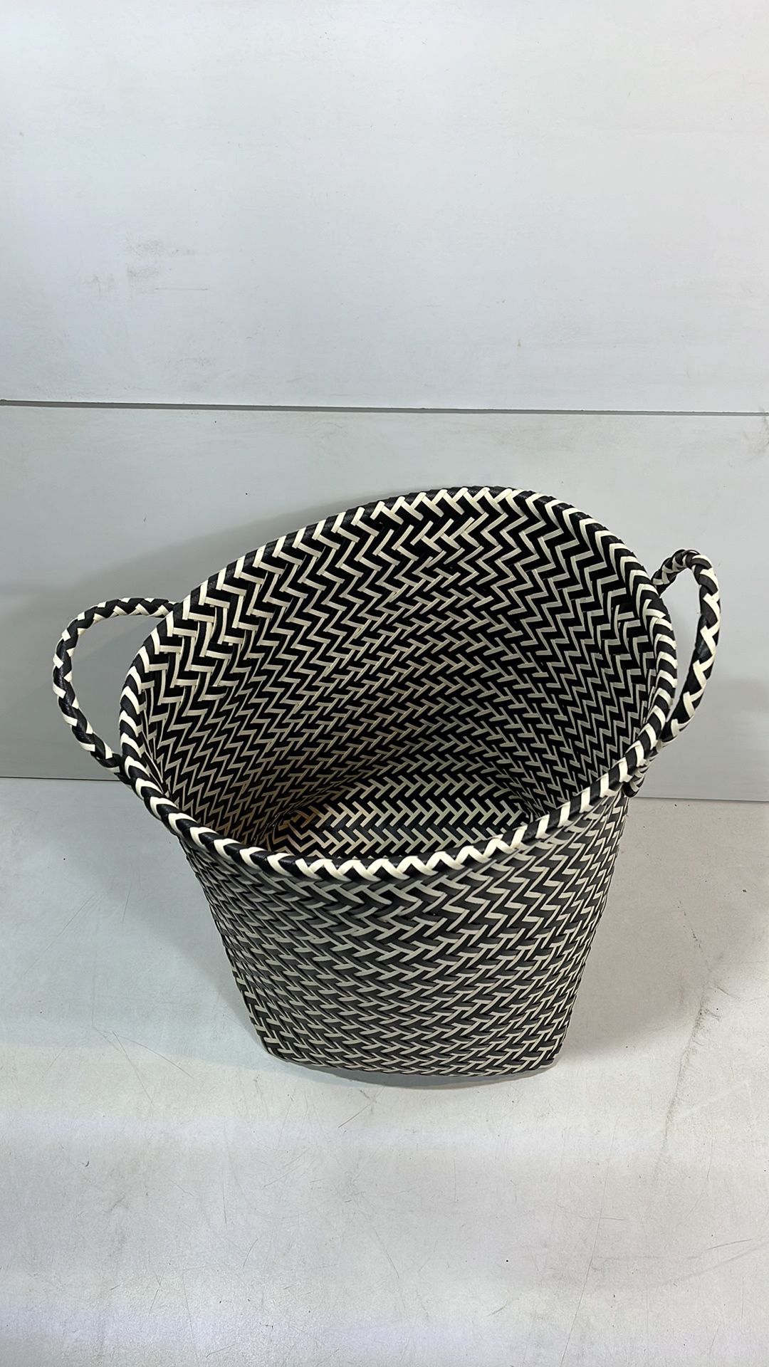 Soft Weaved Back and White Laundry Basket - Image 2 of 2