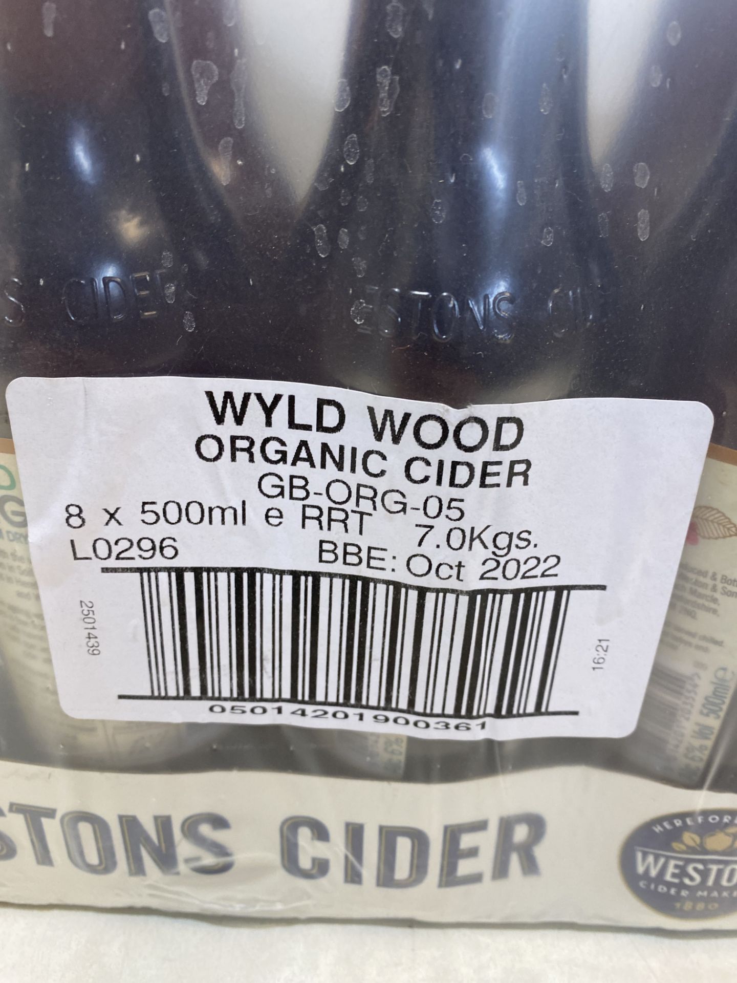 16 x Bottles Of Weston's Wyld Wood Organic Medium Dry Sparkling Cider - Best Before Oct 2022 - Image 2 of 2