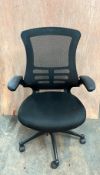 7 x Black Fabric Wheeled Office Chairs