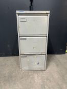 3 Drawer Metal Filing Cabinet *Missing Key*