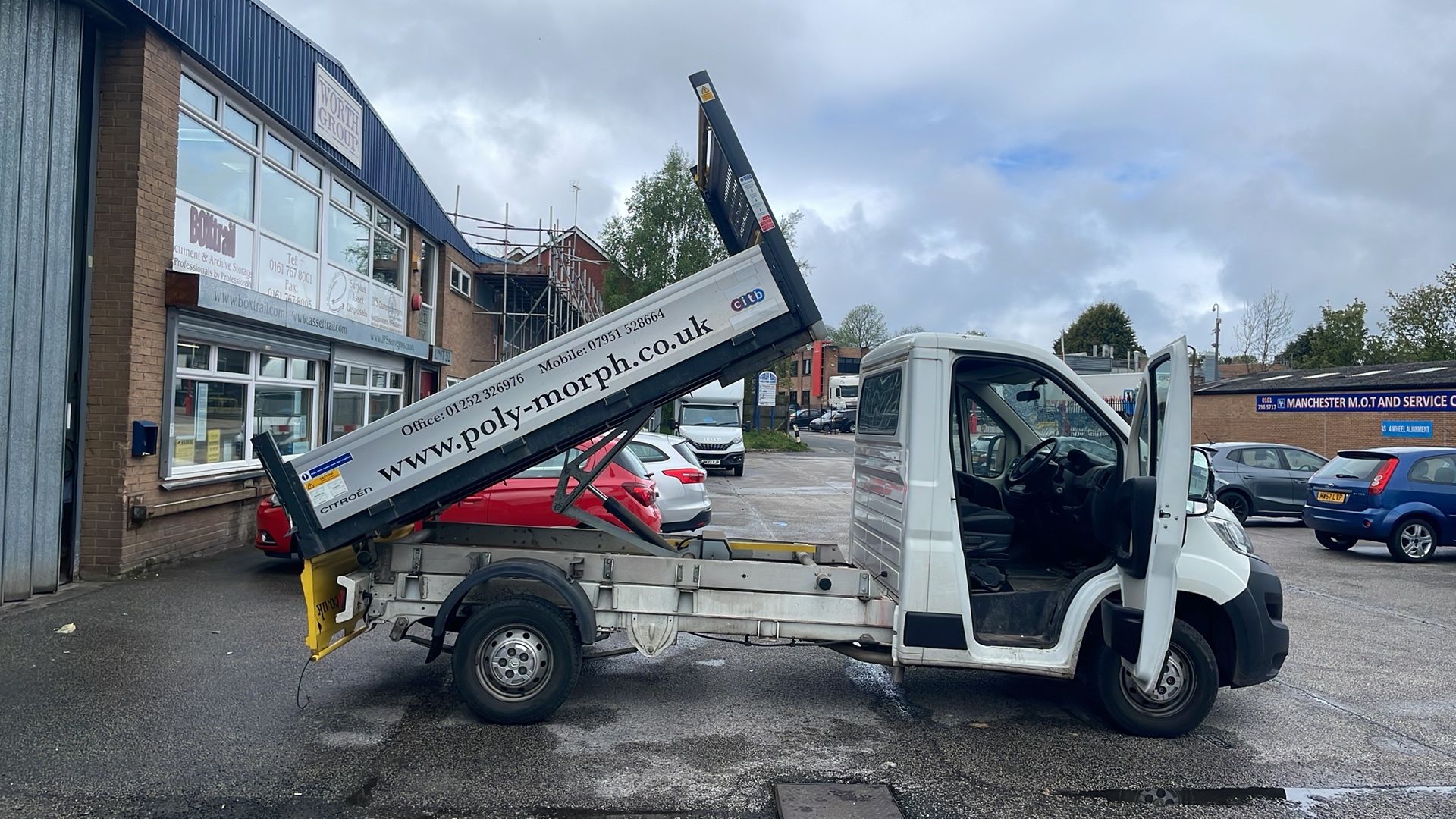 Citroen Relay 35 L2 BLUEHDI Tipper Truck | Reg: MF19 LPU | Mileage: 14,269 - Image 14 of 22