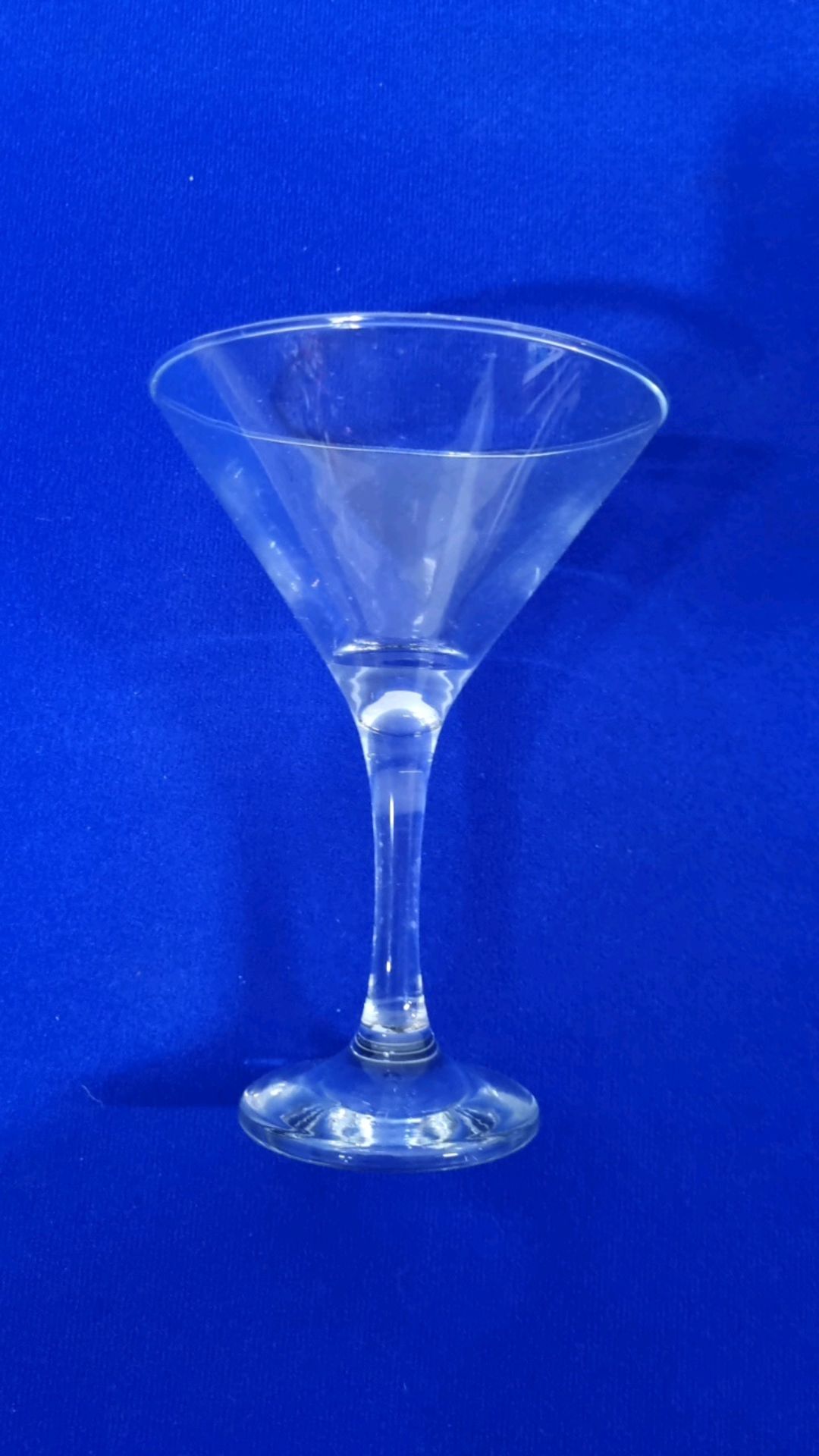 11 x Martini Glasses - Image 2 of 2