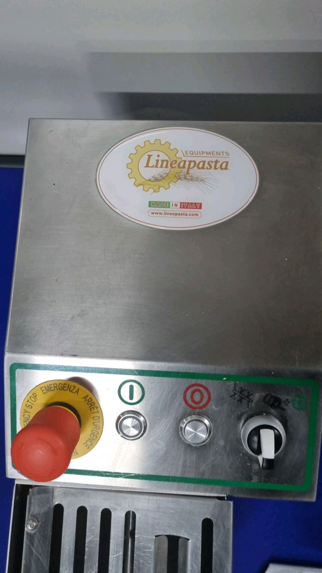 Lineapasta "Dolly" Pasta Making Machine W/ Automatic Cutter & 8 Dies - Image 4 of 9