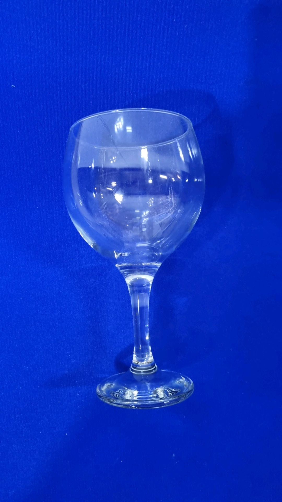 12 x Balloon Wine Glasses - Image 2 of 2