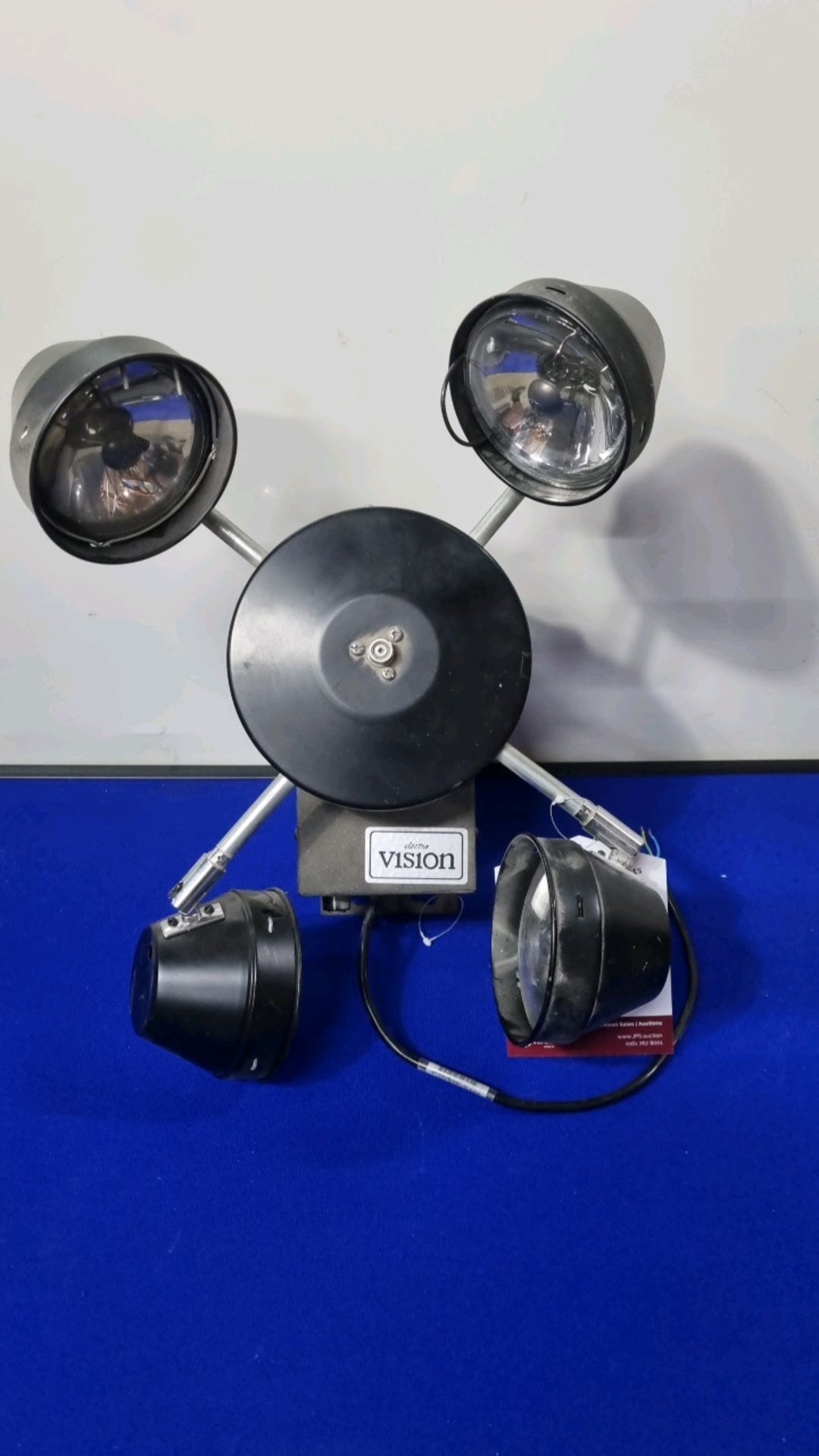 Electro Vision Rotating 4 spotlight Lighting Unit - Image 2 of 3