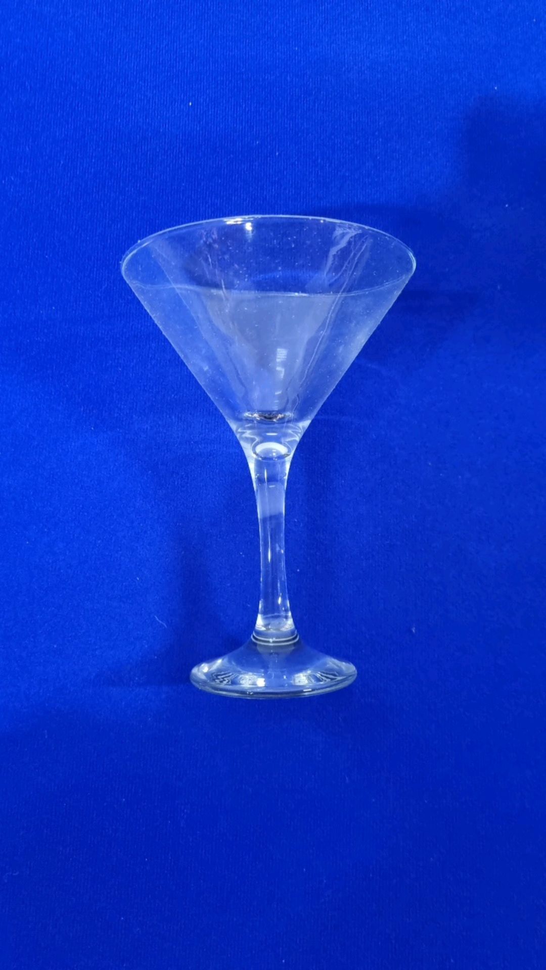 12 x Martini Glasses - Image 2 of 2