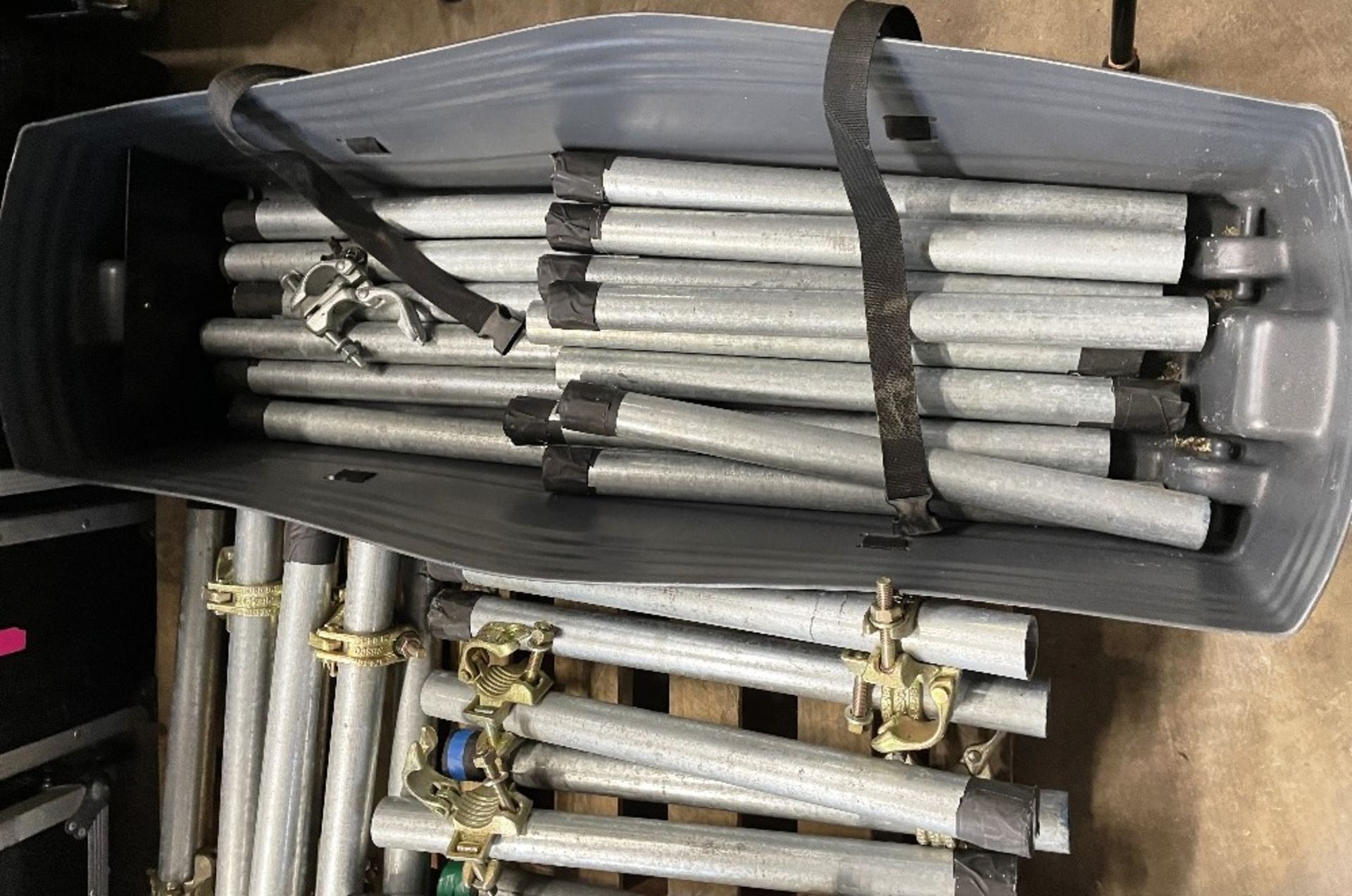 Quantity of Various Rigging Poles - Image 5 of 7