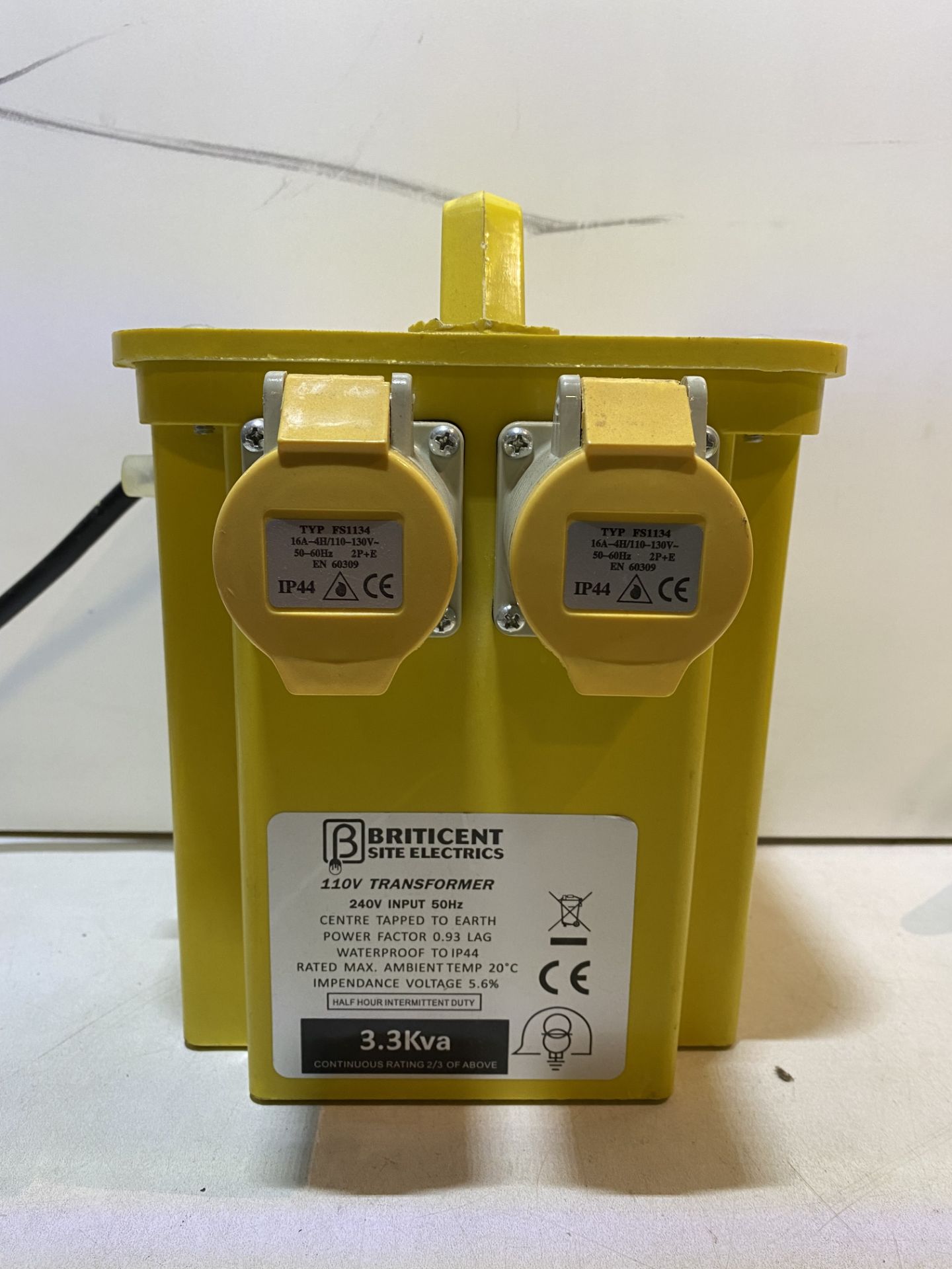 2 x Briticent 110v Transformers, 240v Input - See Pictures - Image 2 of 4