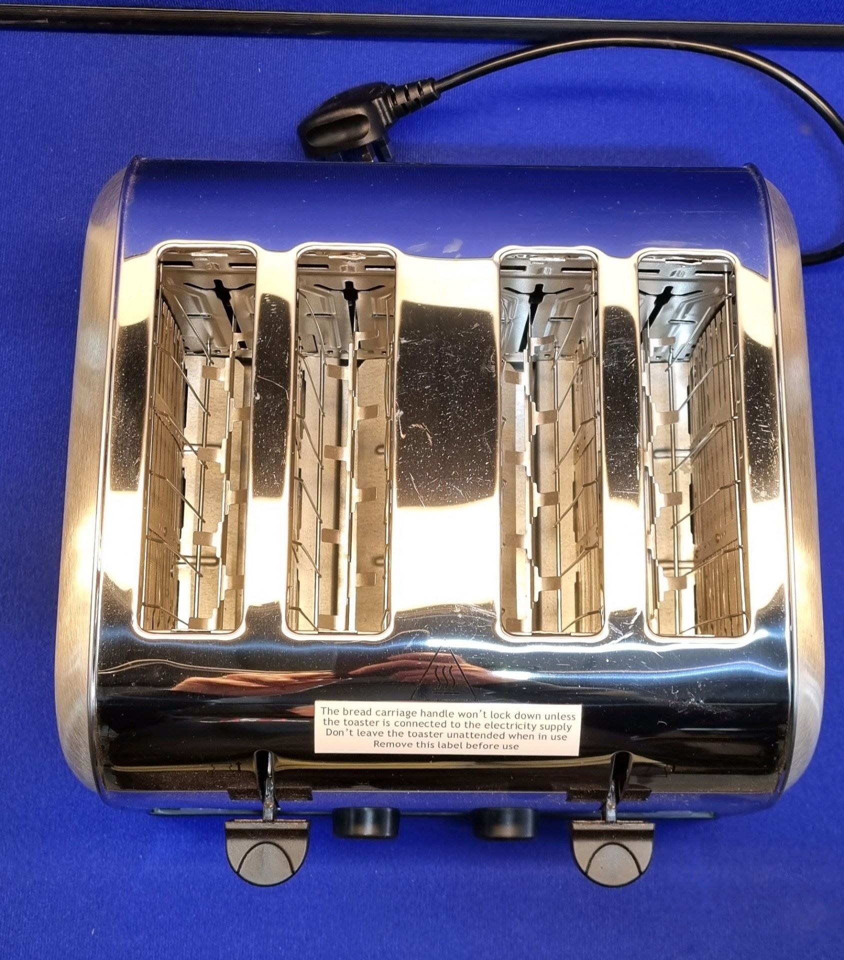 Russell Hobbs Chrome 18790 4 Slice Toaster (Some Slight Marks) - Image 5 of 5