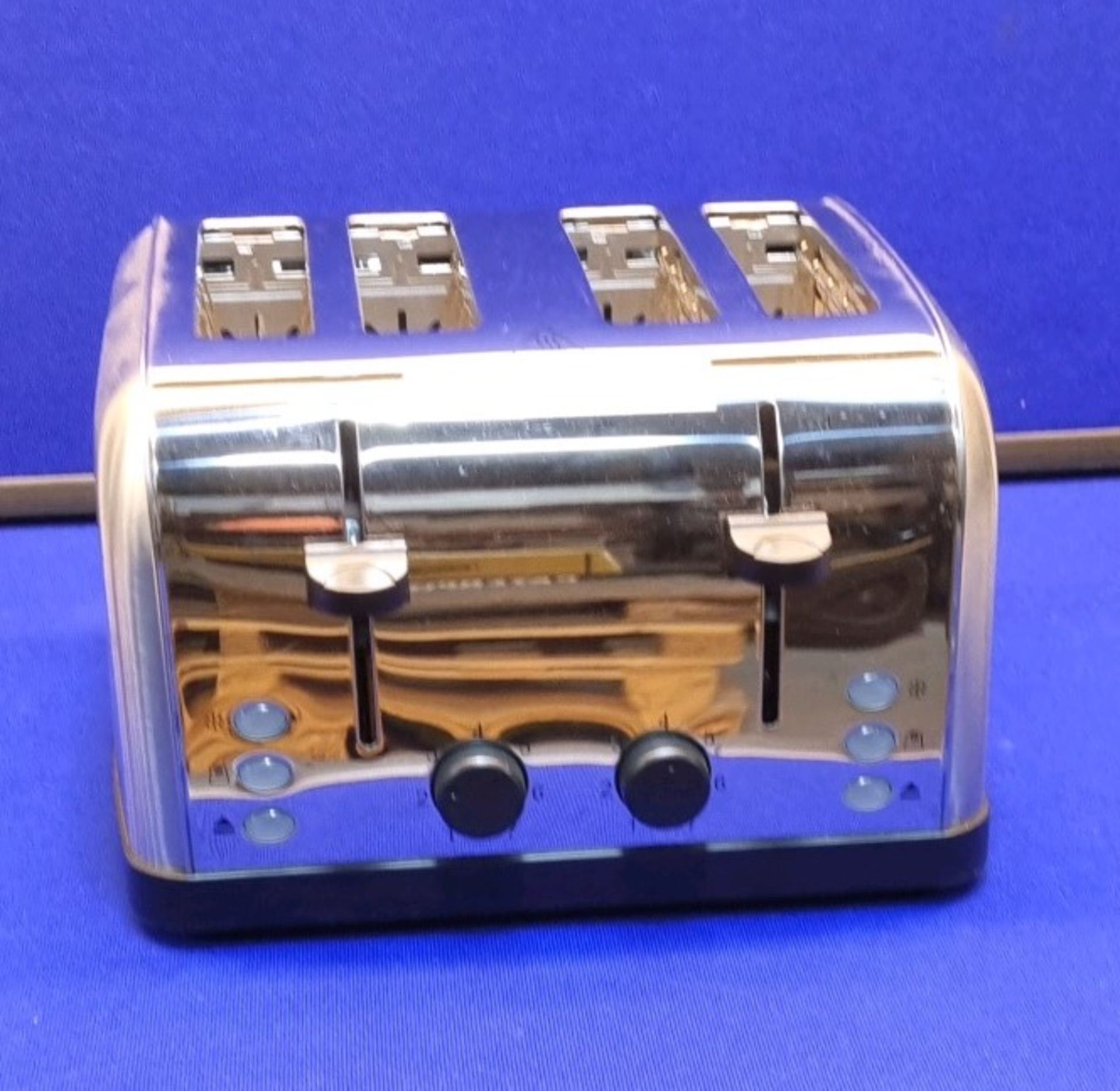 Russell Hobbs Chrome 18790 4 Slice Toaster (Some Slight Marks) - Image 2 of 5